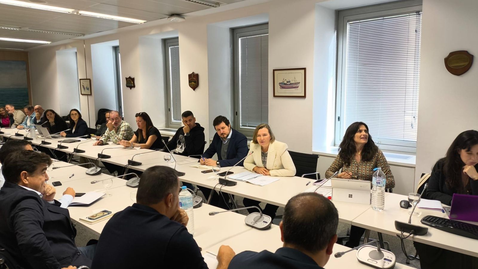 La secretaria general de Pesca, Isabel Artime, con el sector pesquero para preparar la reunión de la ICCAT.