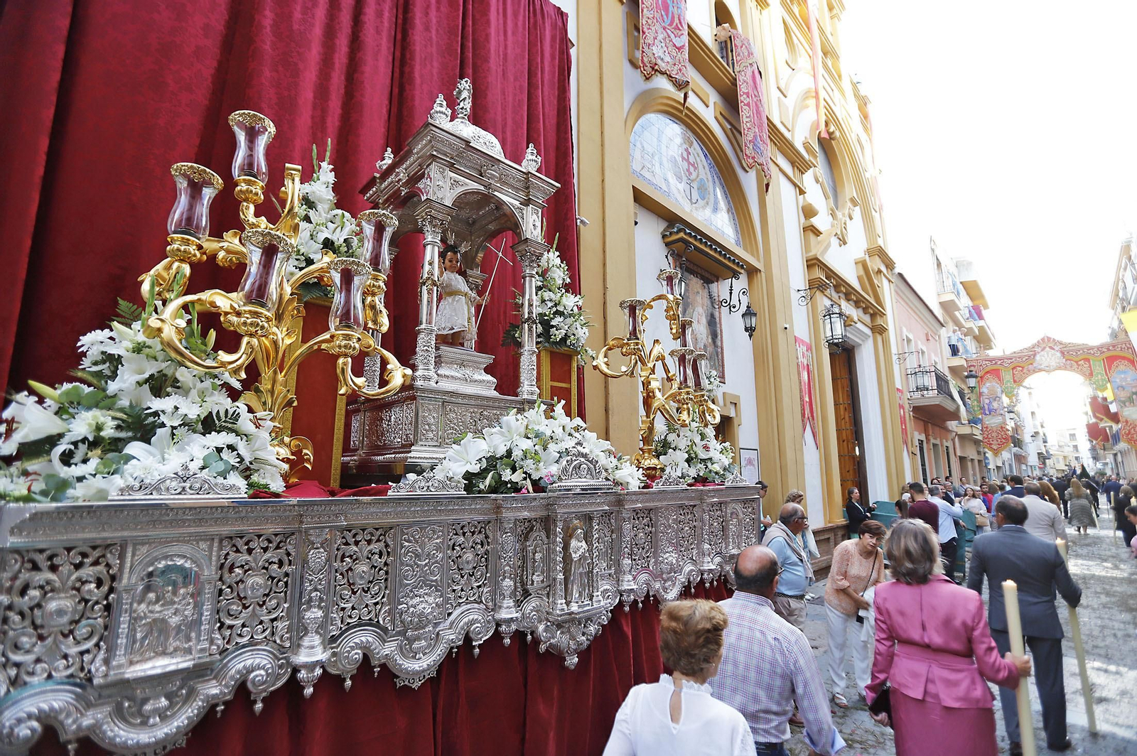 Imágenes de la procesión del Corpus Christi en Huelva