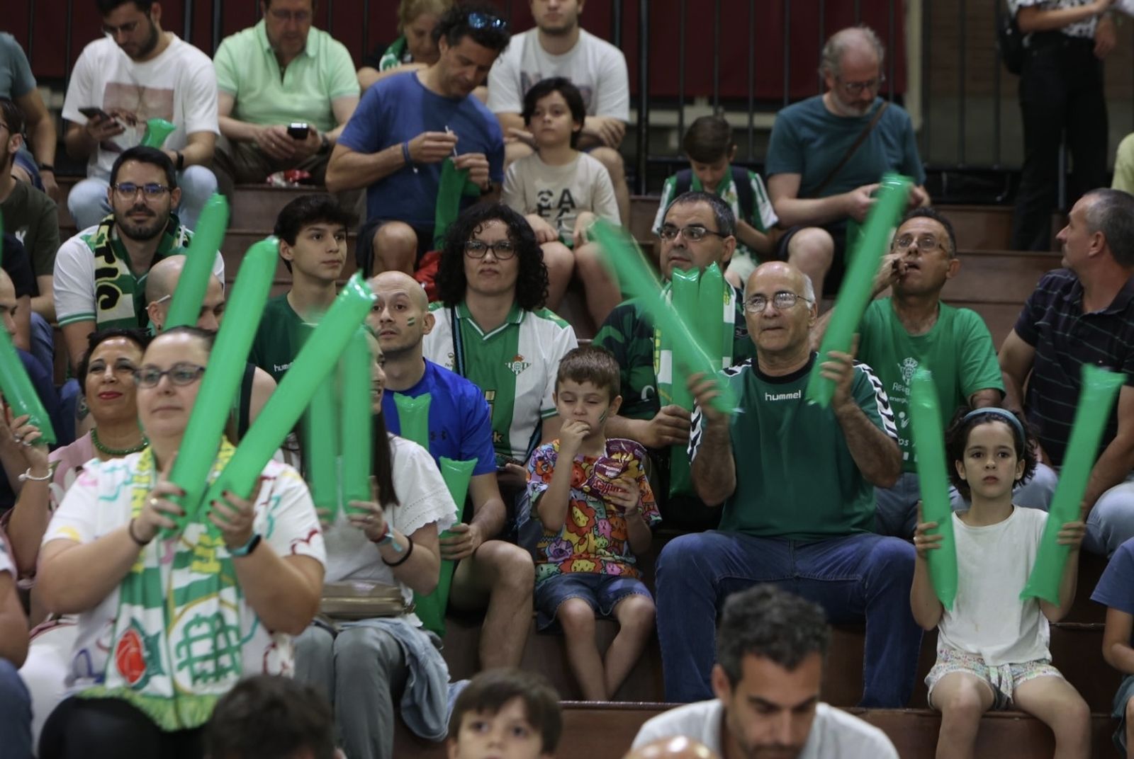 Búscate en el o Betis Granada de baloncesto