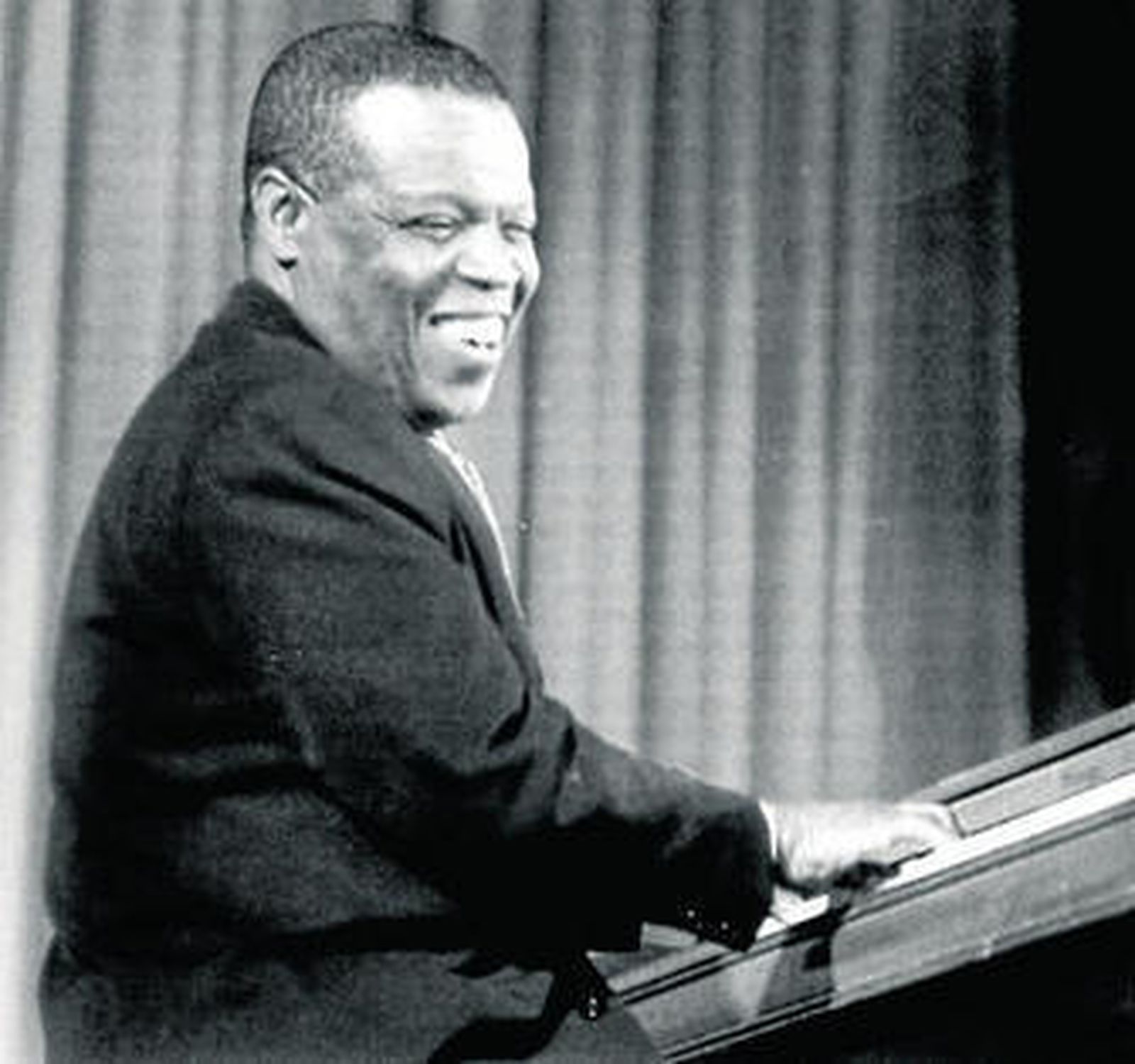 El pianista y compositor cubano Jacinto Villa, Bola de Nieve.