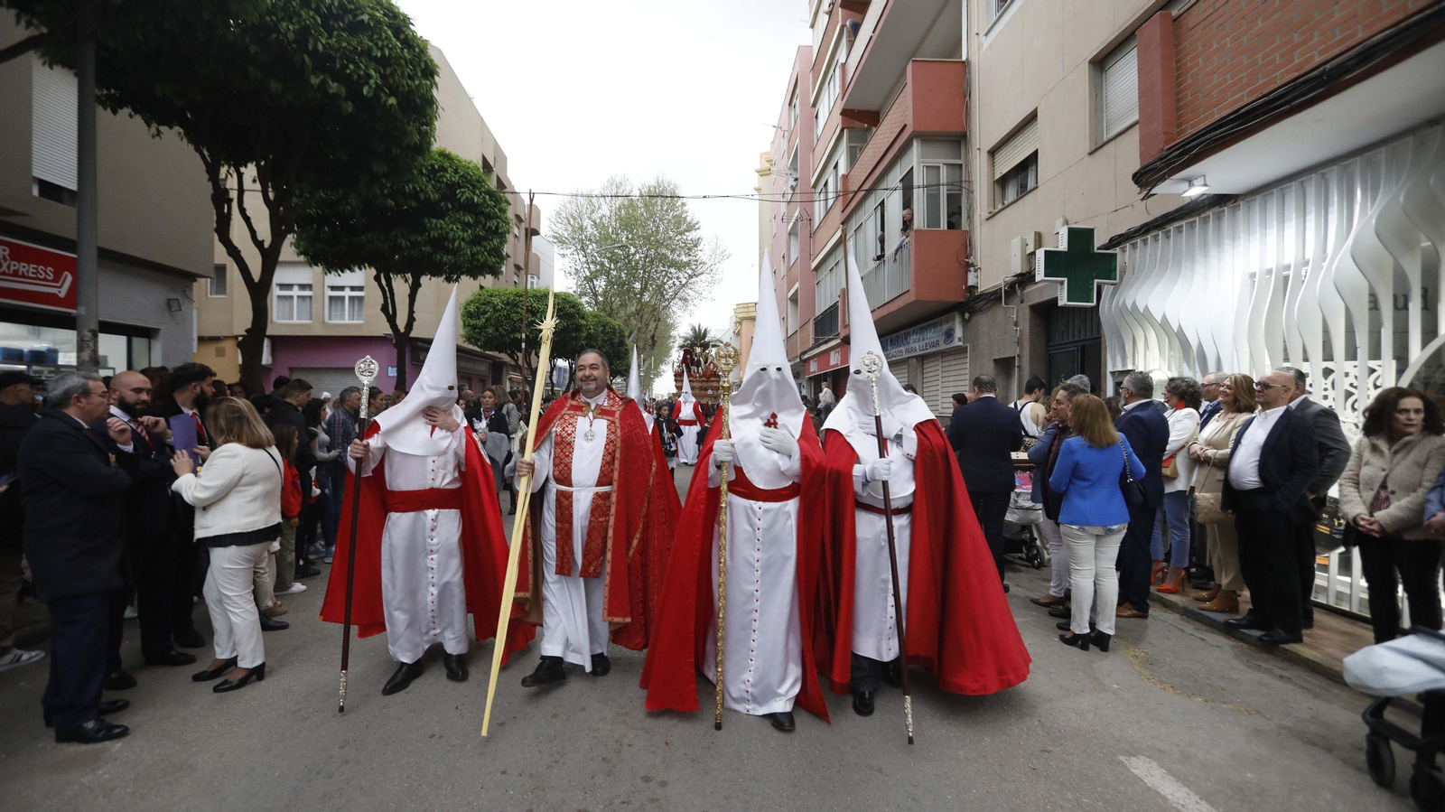 Fotos del Domingo de Ramos en La Línea: La Borriquita y Flagelación