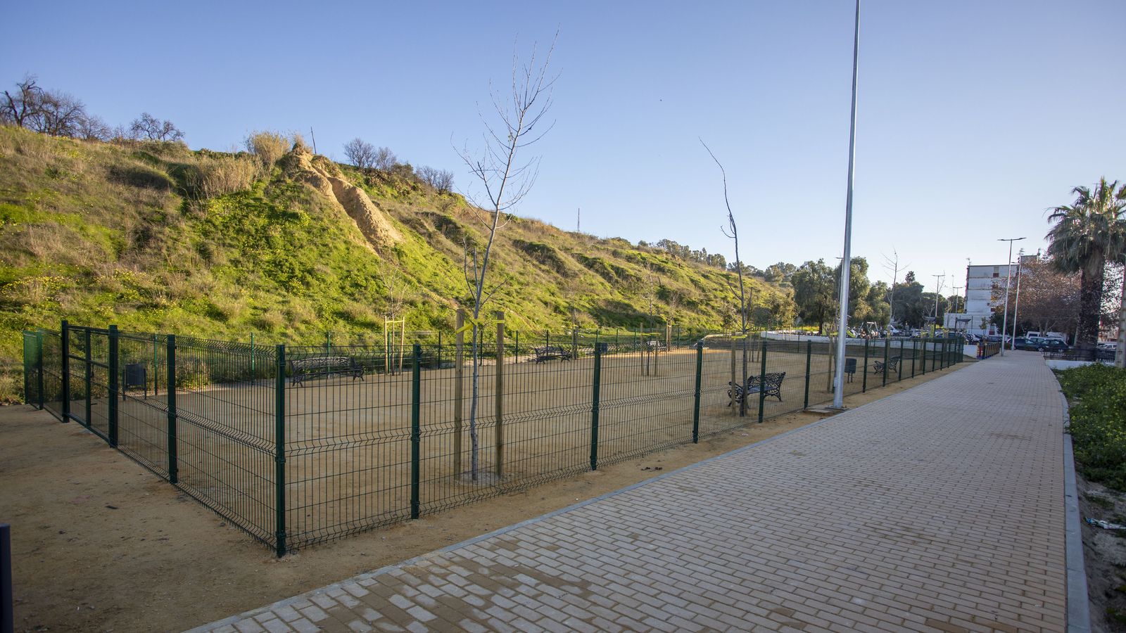Área canina habilitada en el espacio cercano al Humilladero de la Cinta.