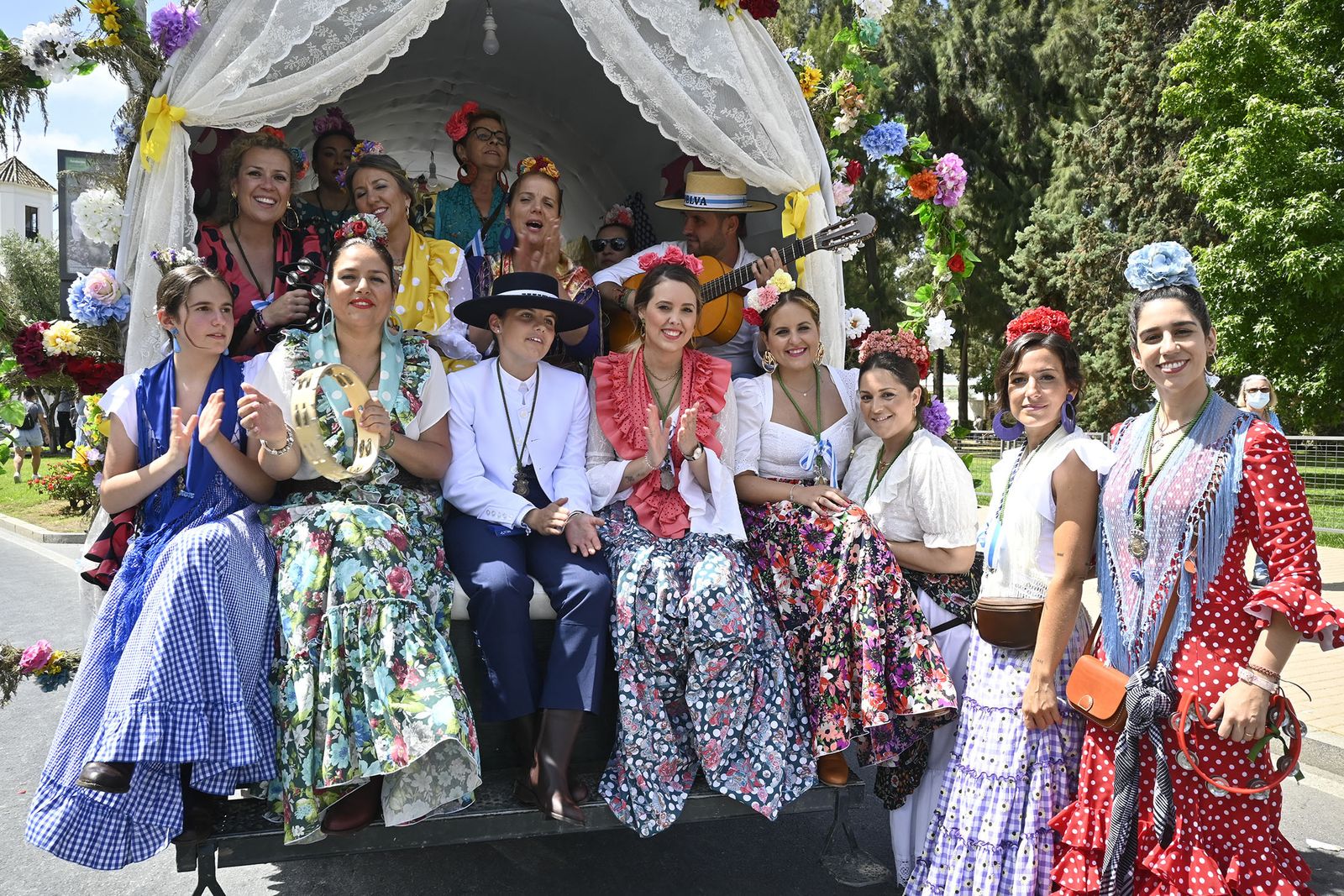 Todos los rocieros de la comitiva de la Hermandad de Huelva, en imágenes