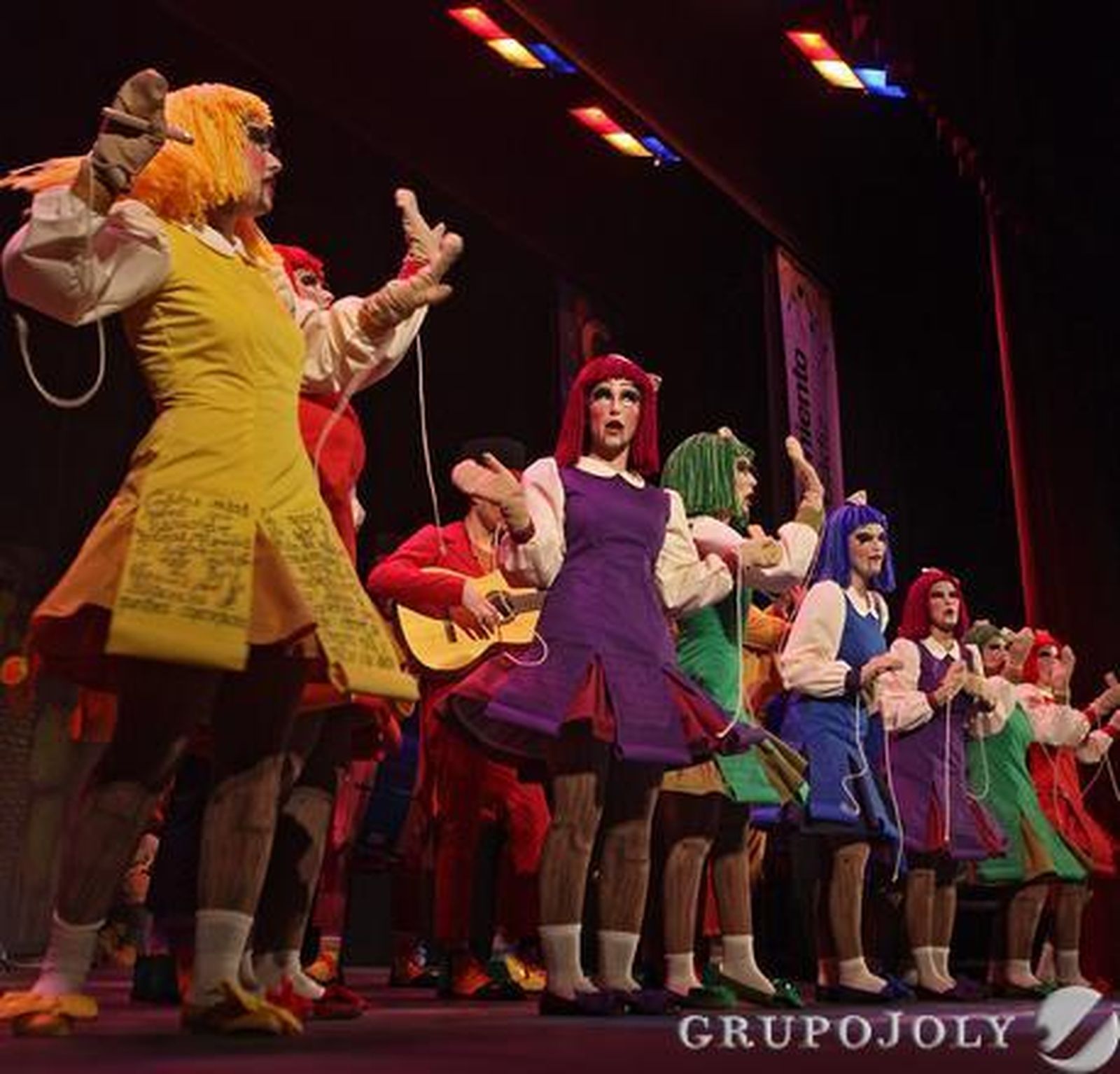 Comparsa 'Sin ataduras'  Foto: Jesus Marin