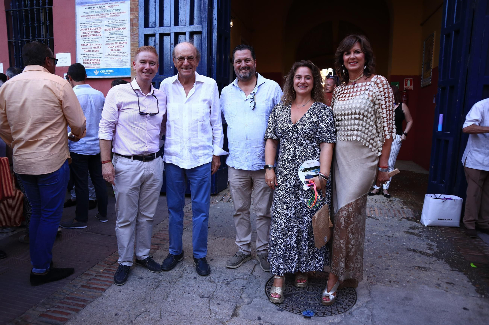 Imágenes de ambiente en el tercer día de toros en Huelva