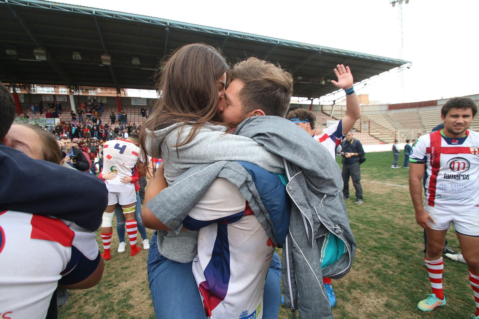 Fotogalería de la salvación de URA ante Olímpico.