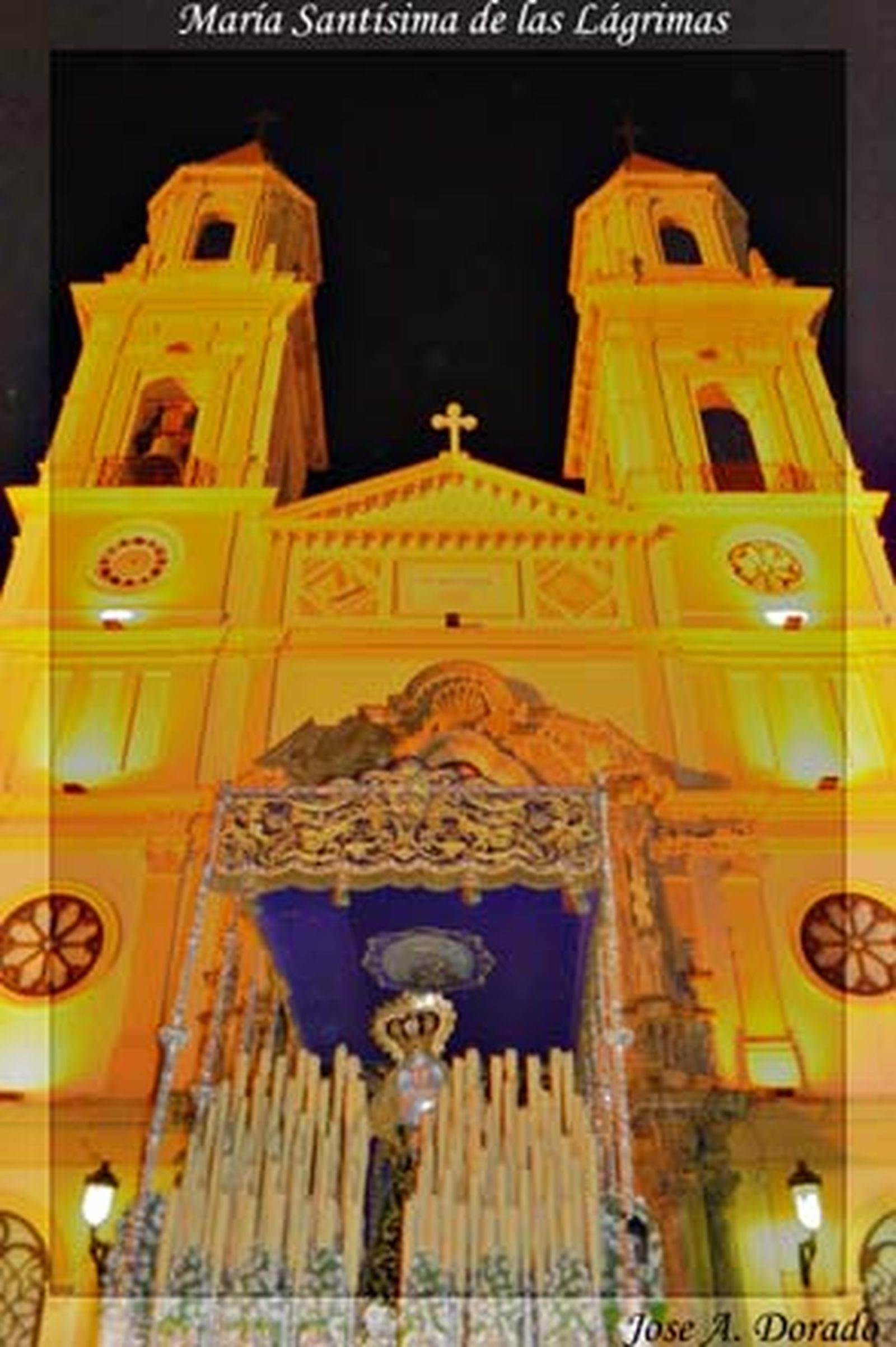 Recogida del palio de Columna en San Antonio

Foto: José Antonio Dorado