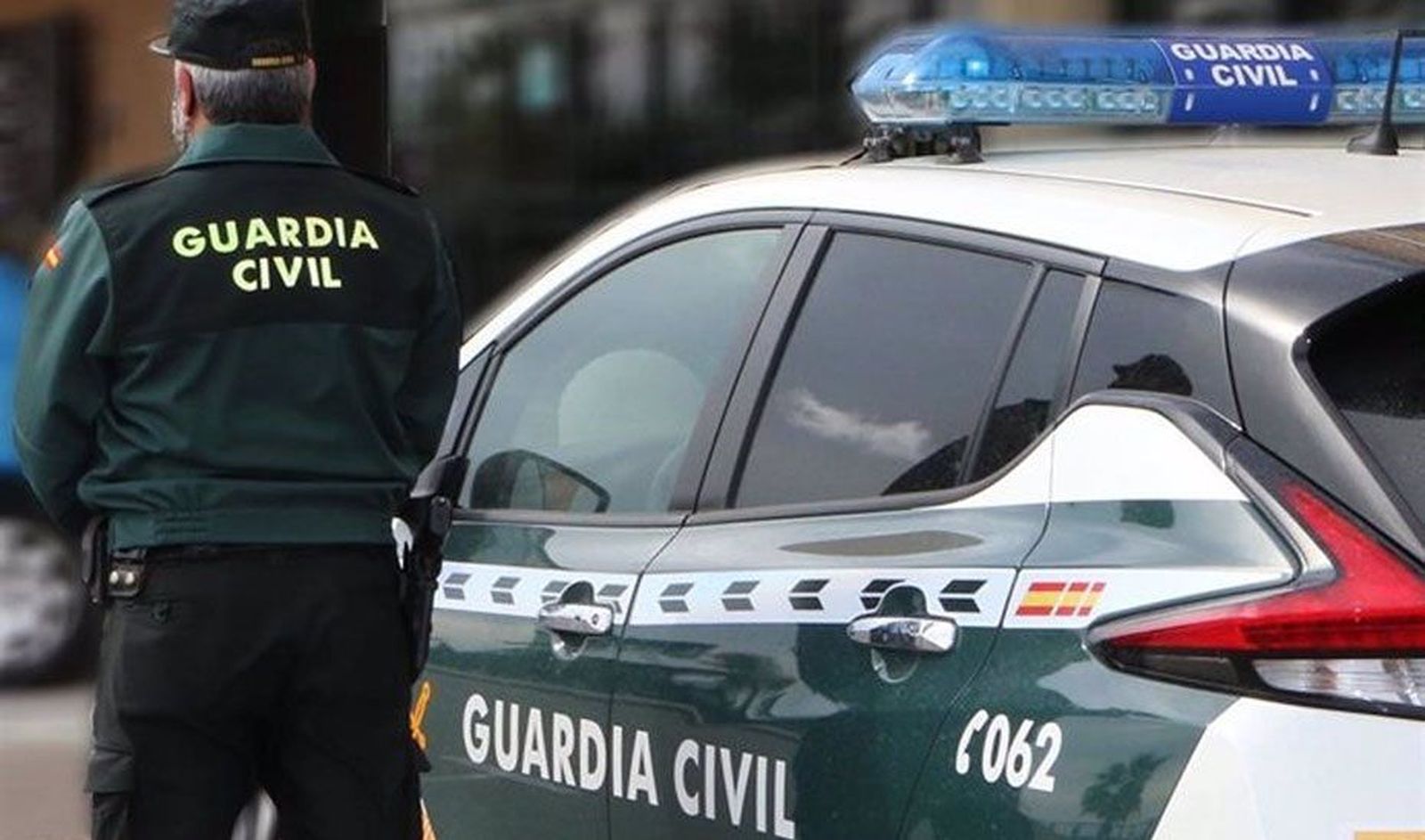 Muere una mujer de 69 años al ser arrastrado su coche por el agua en Badajoz.