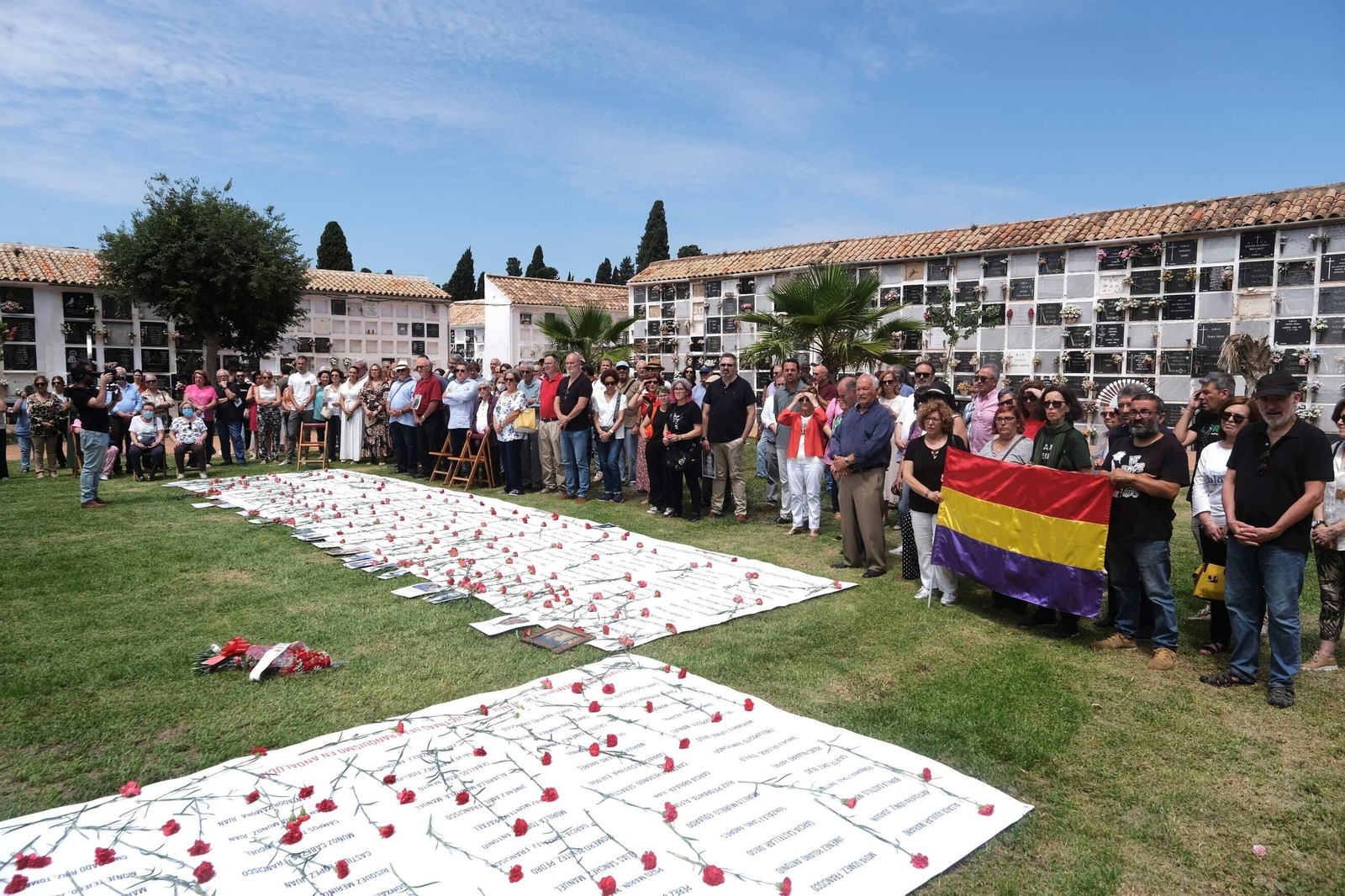 El homenaje a las víctimas del franquismo en Córdoba, en imágenes