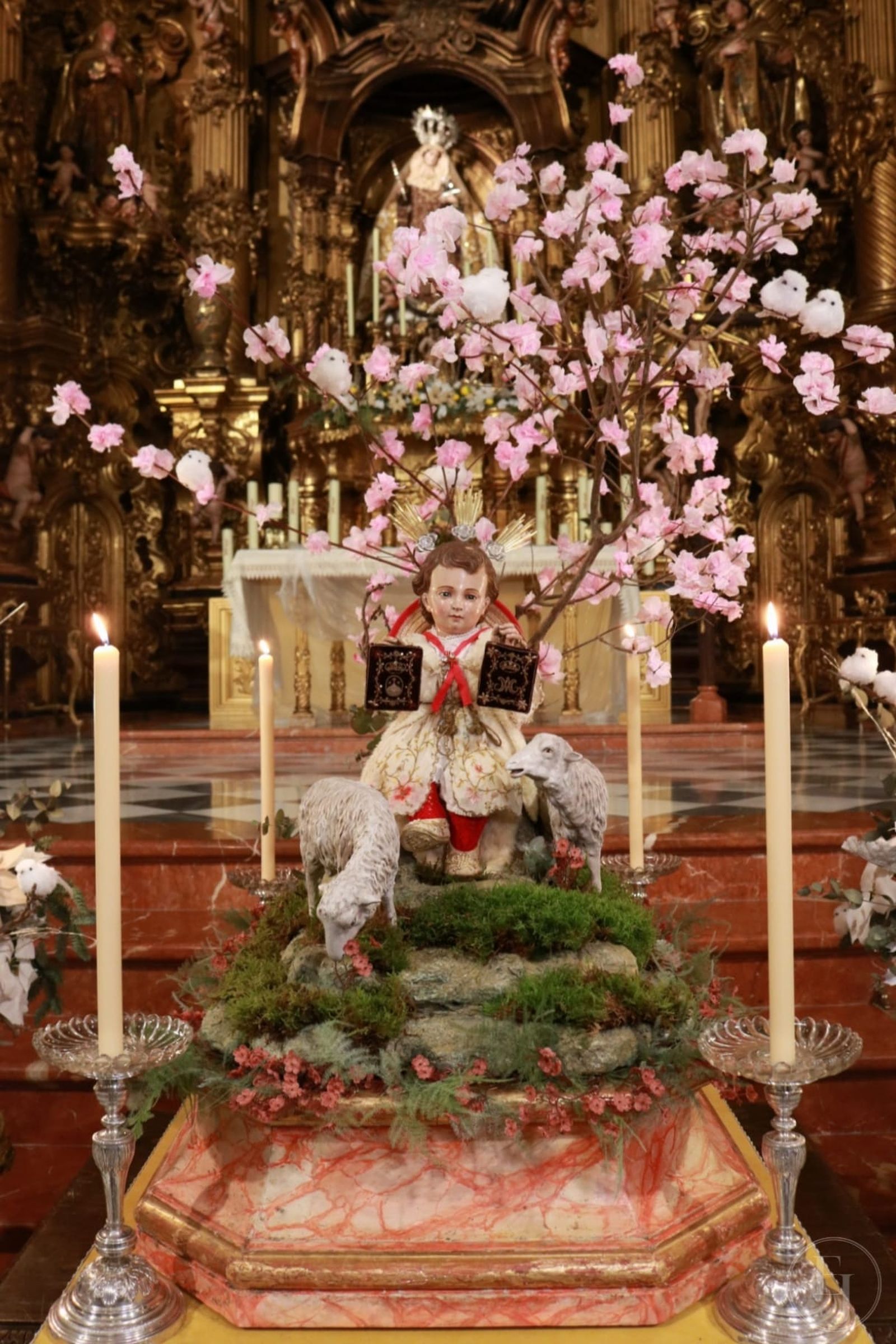 El Niño de la Virgen del Carmen, dispuesto en la parihuela para la procesión de este sábado 10 de enero.