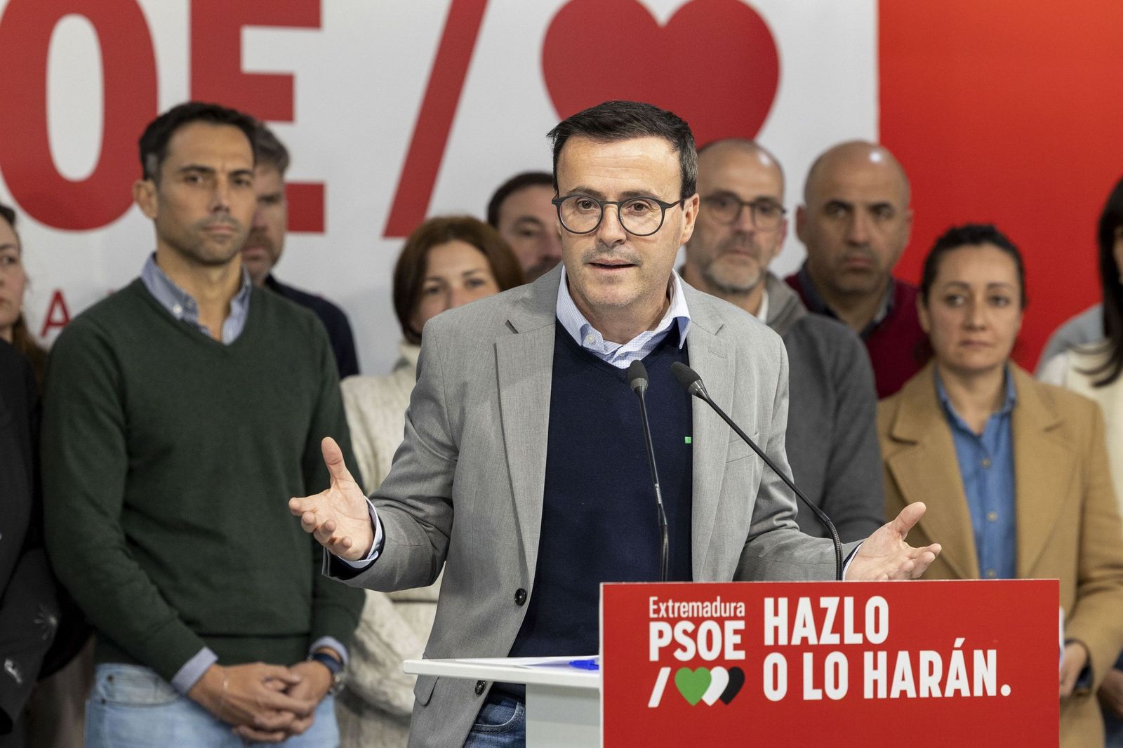 Miguel Ángel Gallardo renuncia a su acta como diputado en la Asamblea extremeña.