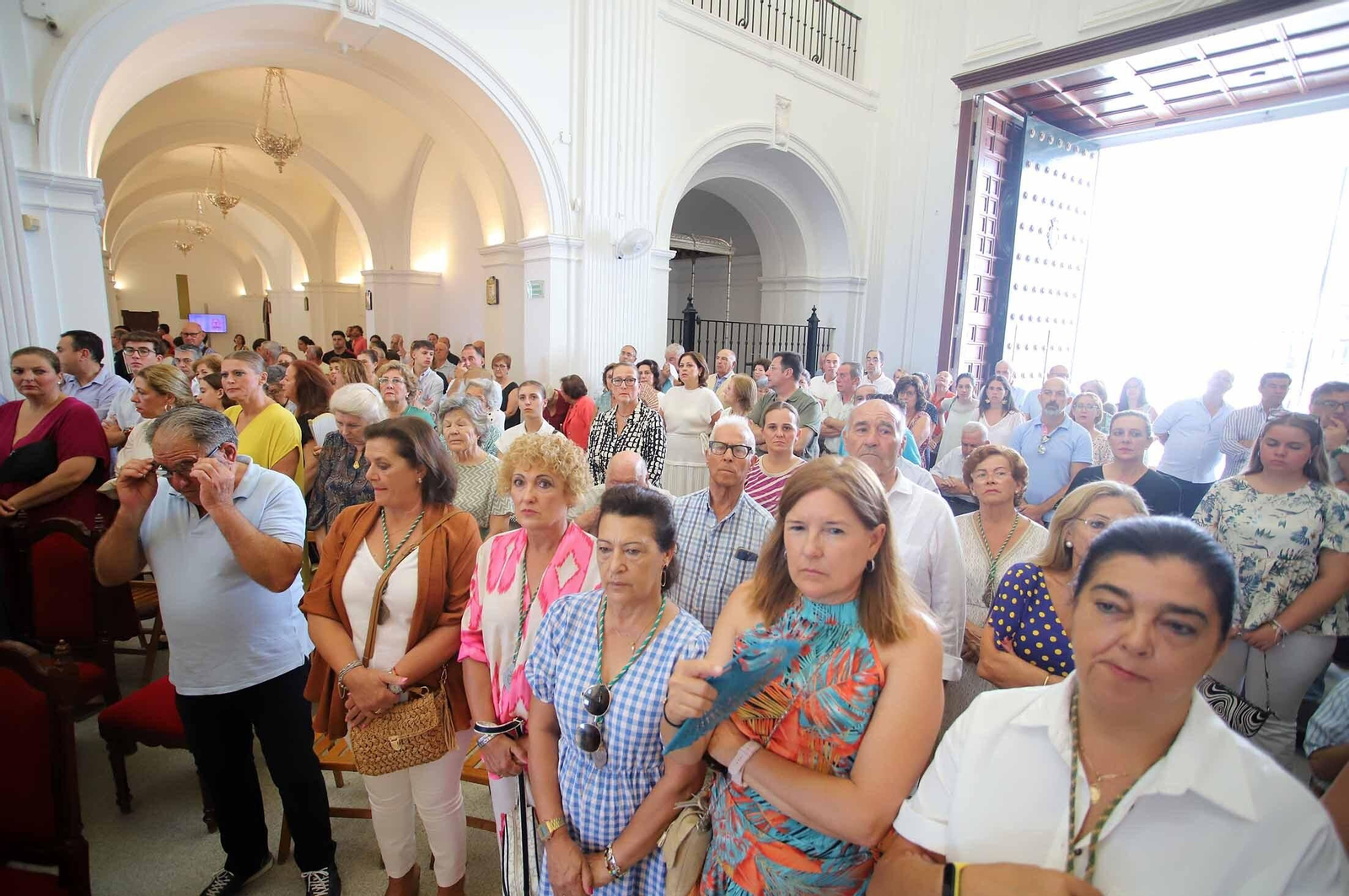 Imágenes de la procesión eucarística y solemne Función del Voto en El Rocío Chico