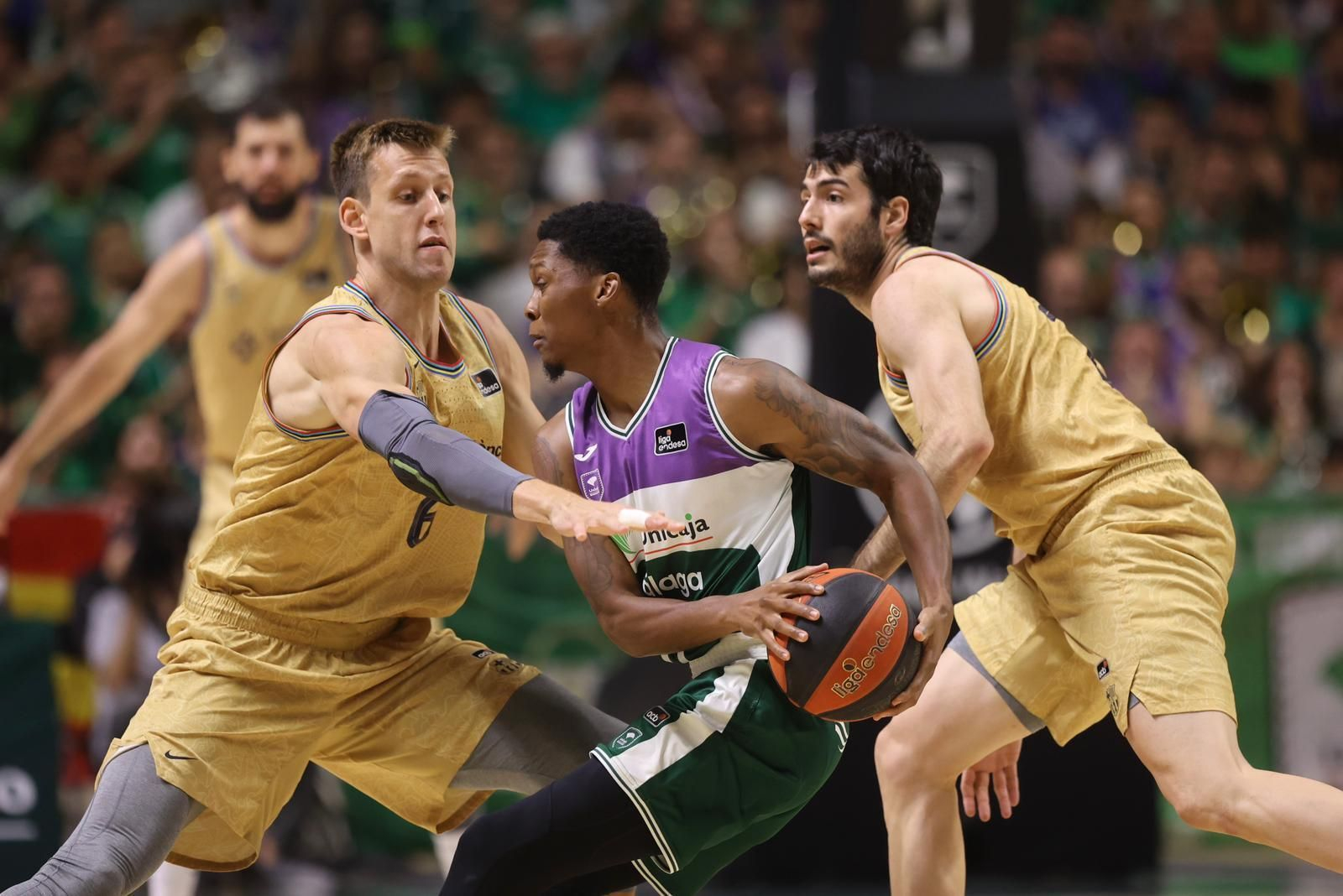 El tercer partido de las semifinales Unicaja-FC Barcelona, en fotos