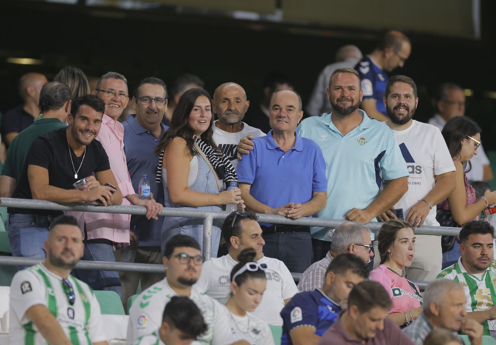 Búscate en las fotos del Betis-Valencia