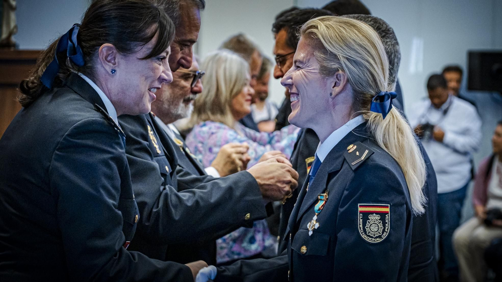 Las imágenes de la celebración del acto del Día de la Policía Nacional en Cádiz.