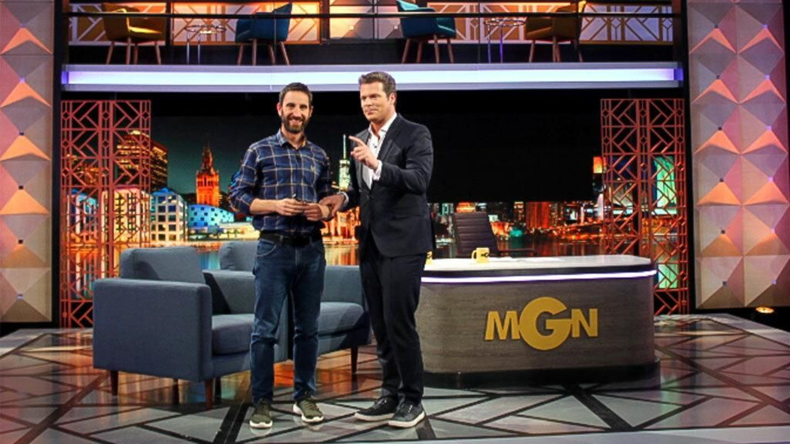 Dani Rovira y Jota Abril en el plató de 'Mi gran noche' Dani Rovira y Jota Abril en el plató de 'Mi gran noche'