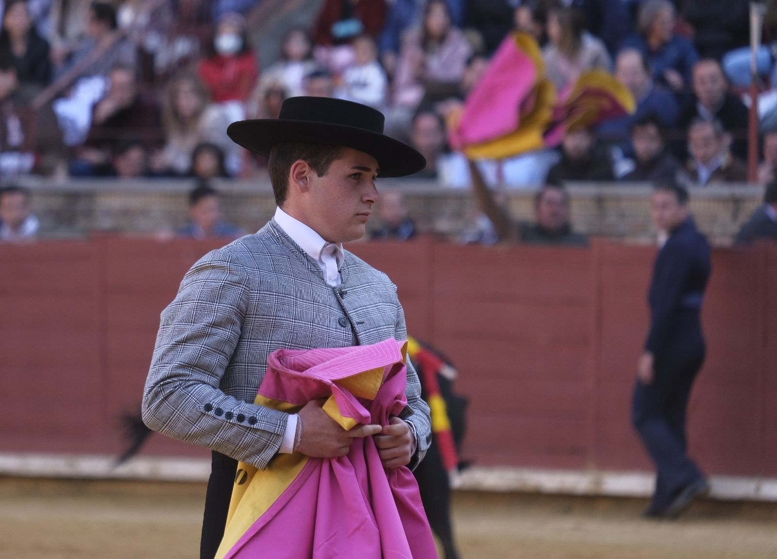 La becerrada en la plaza de toros de Córdoba en homenaje a la afición, en fotografías