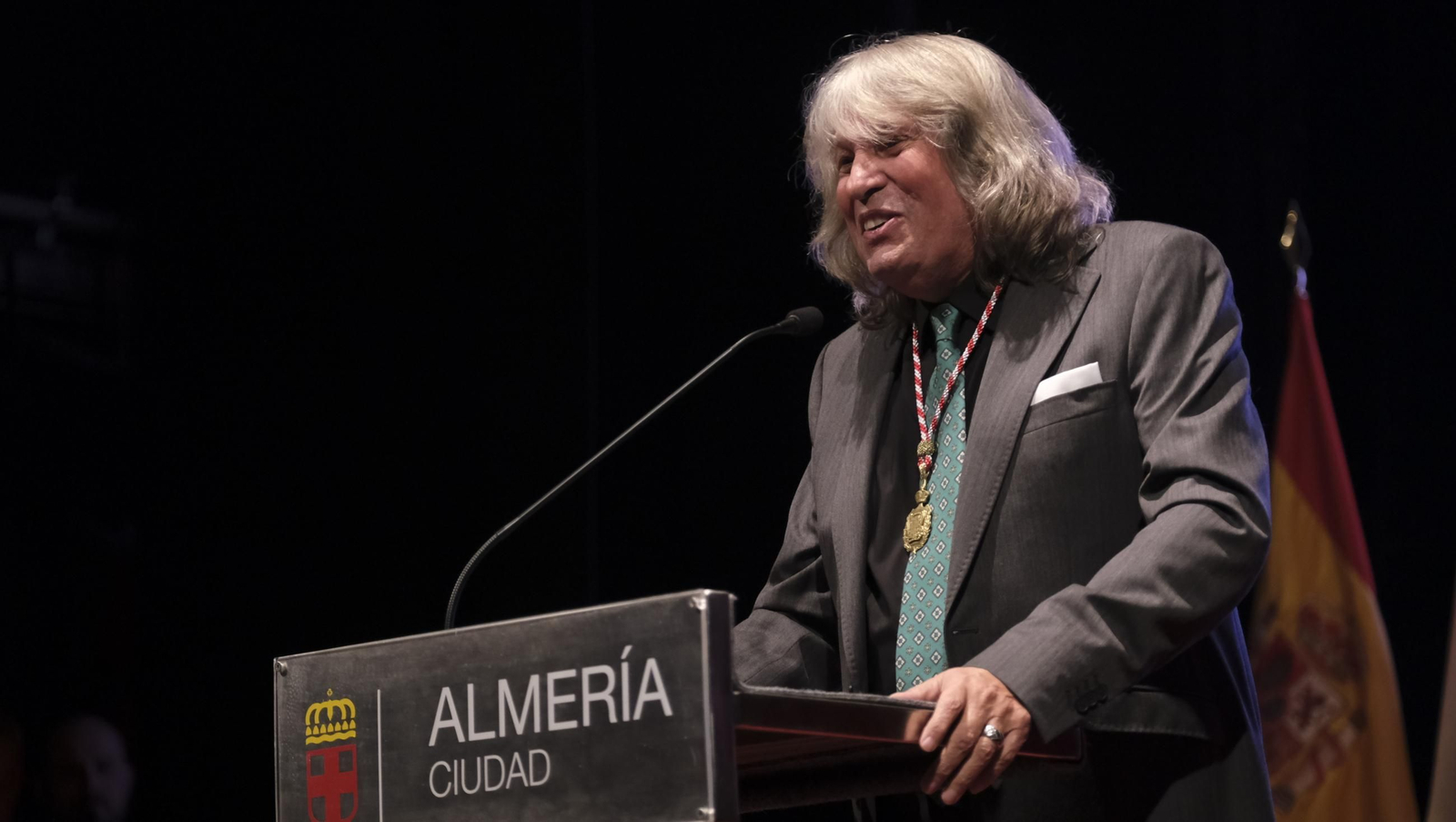 El cantaor José Mercé ya es Hijo Adoptivo de la Ciudad de Almería, en imágenes