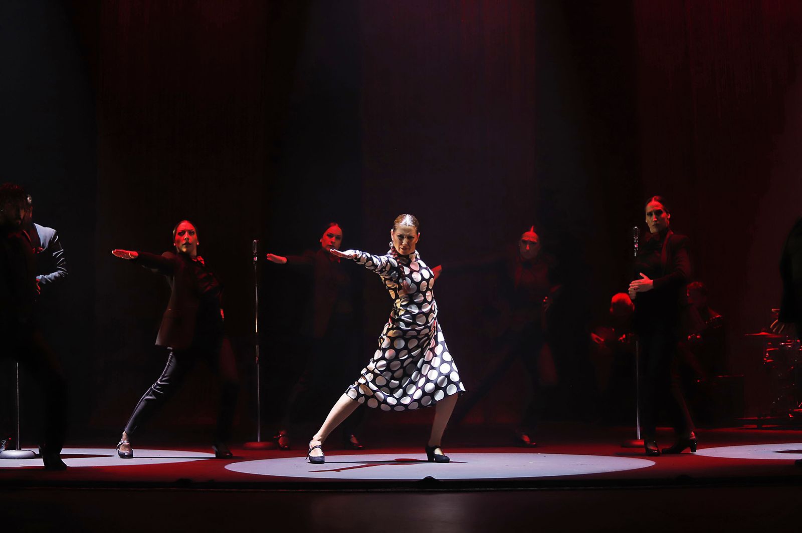 La actuación de Sara Baras en la Casa Colón de Huelva en imágenes