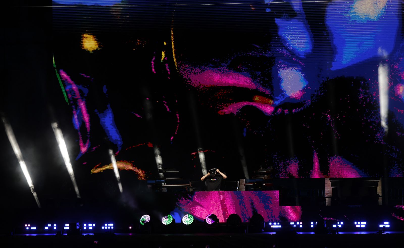 Las imágenes del concierto de Bizarrap en el Icónica Fest