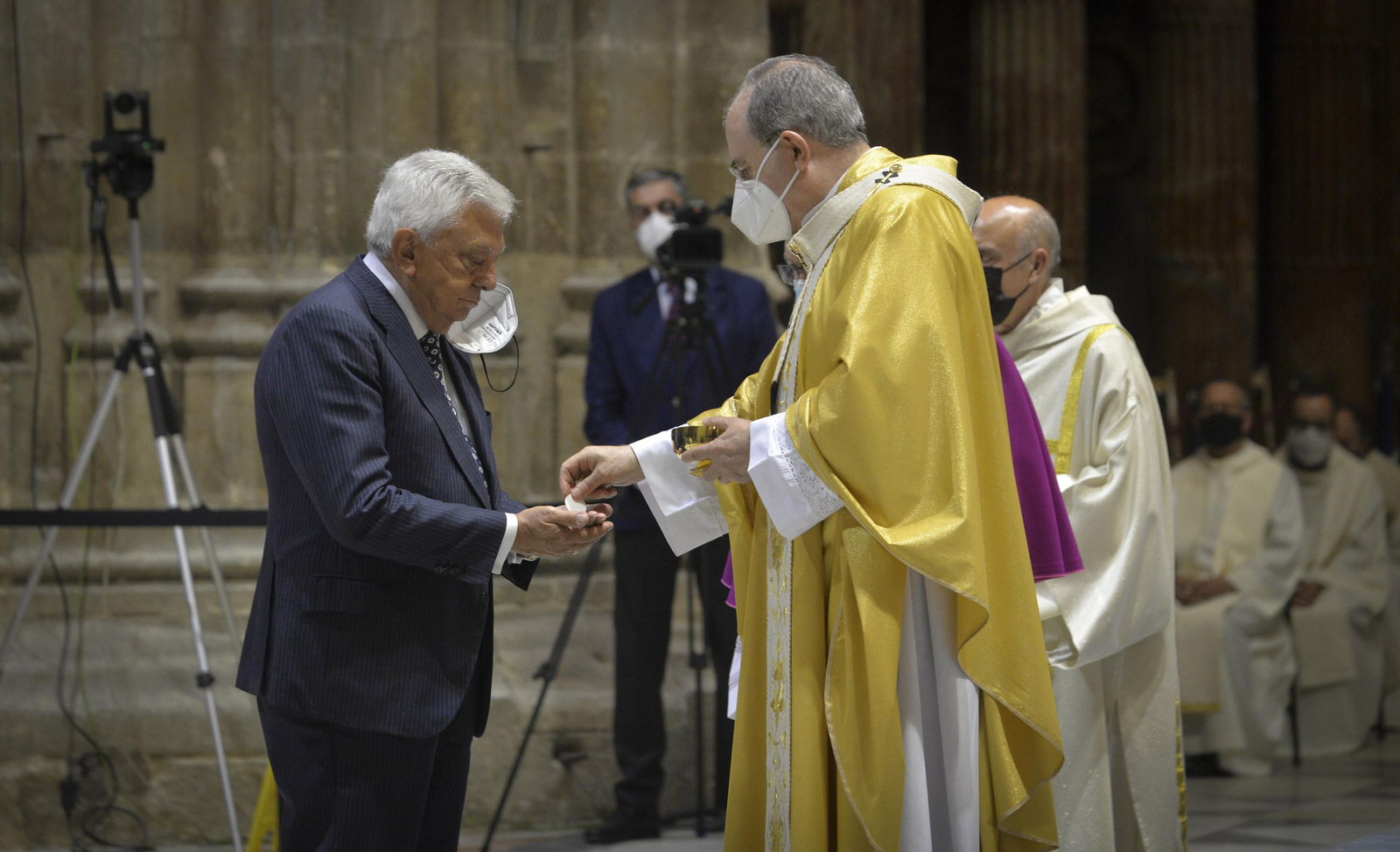 La Misa de despedida de Monseñor Asenjo, en imágenes