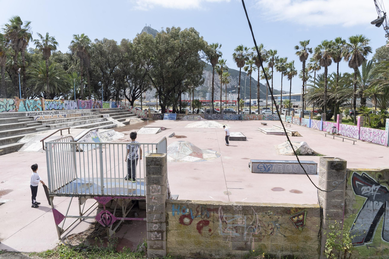 Fotos de gente practicando deporte al aire libre en La Línea