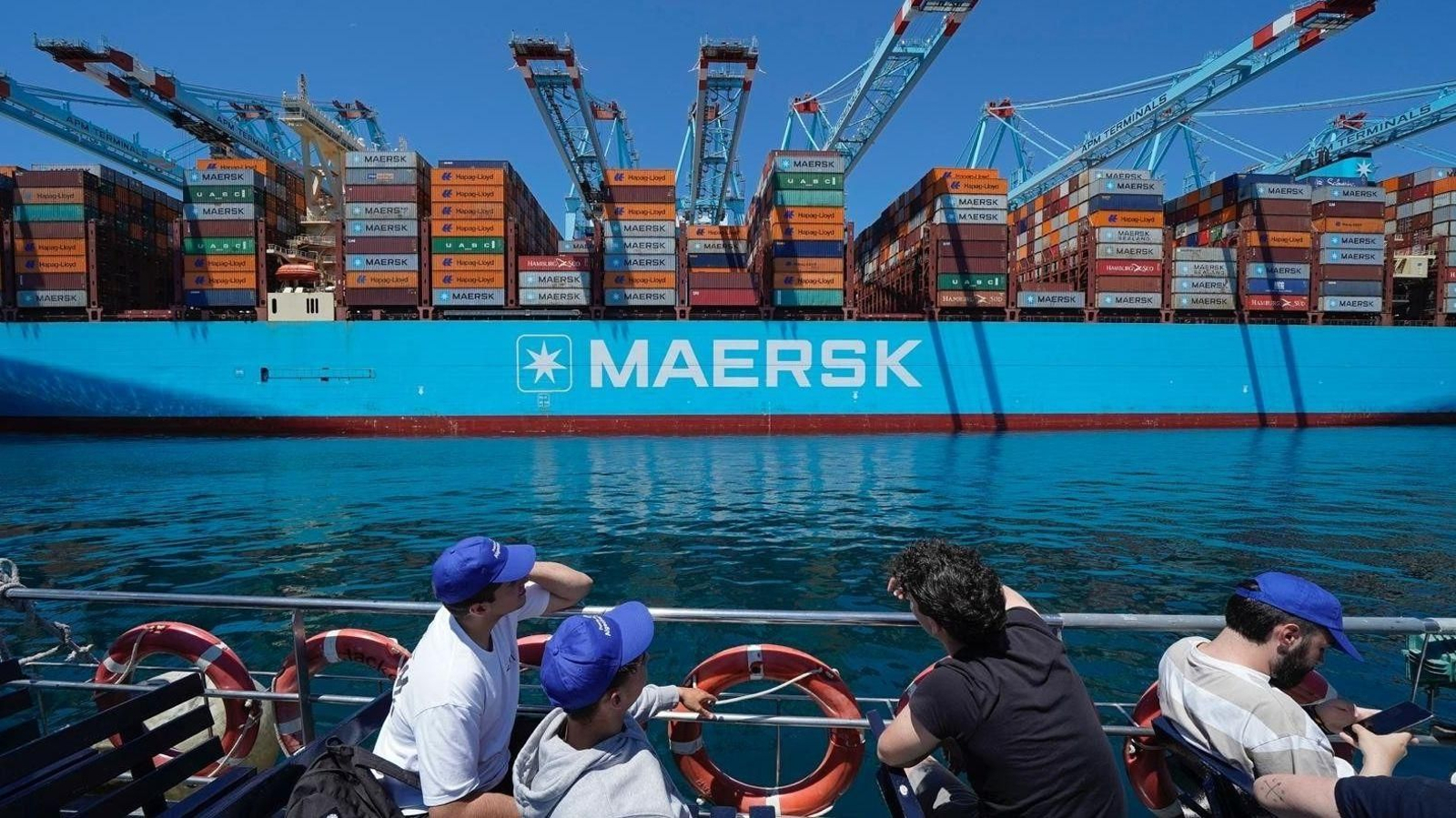 Una visita escolar al Puerto de Algeciras.