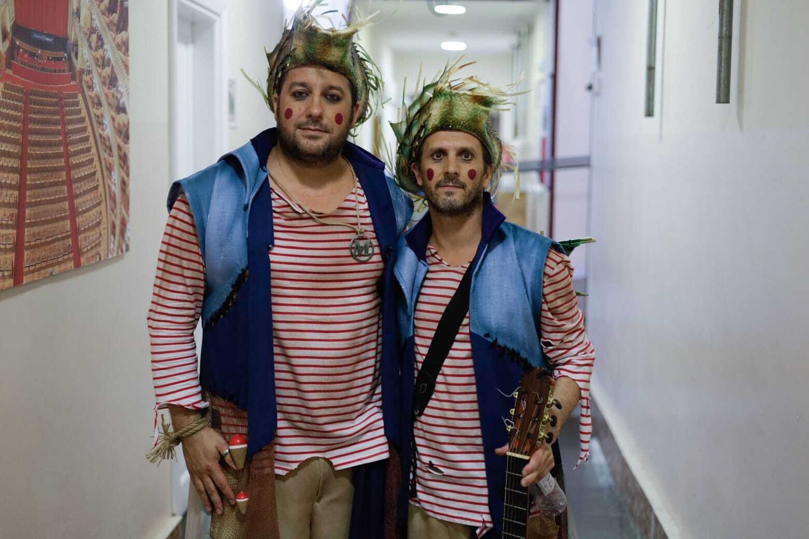 Pablo Gallardo, a la derecha, junto a uno de sus componentes.