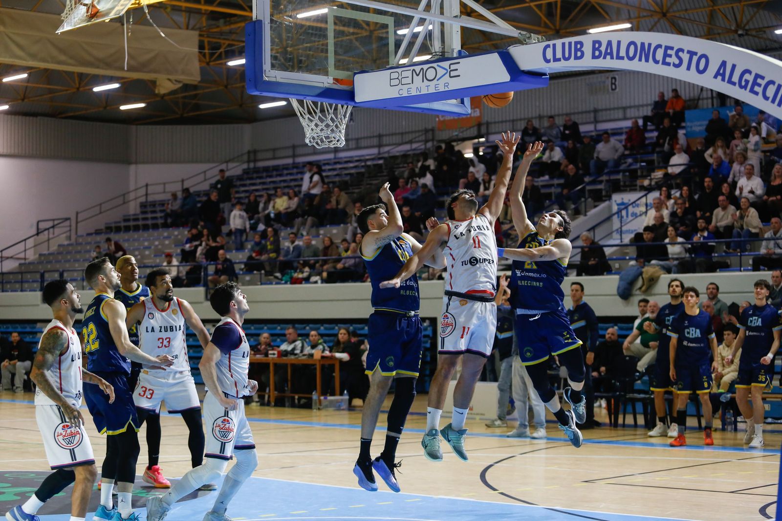 Las fotos del Club Baloncesto Algeciras - La Zubia de Tercera FEB