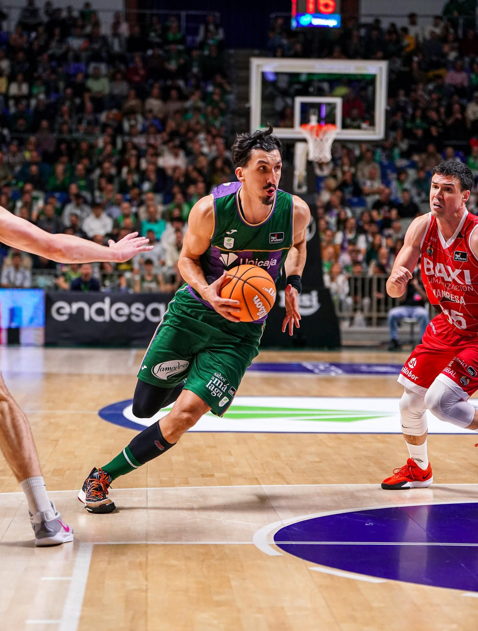 El Unicaja-Baxi Manresa, en fotos