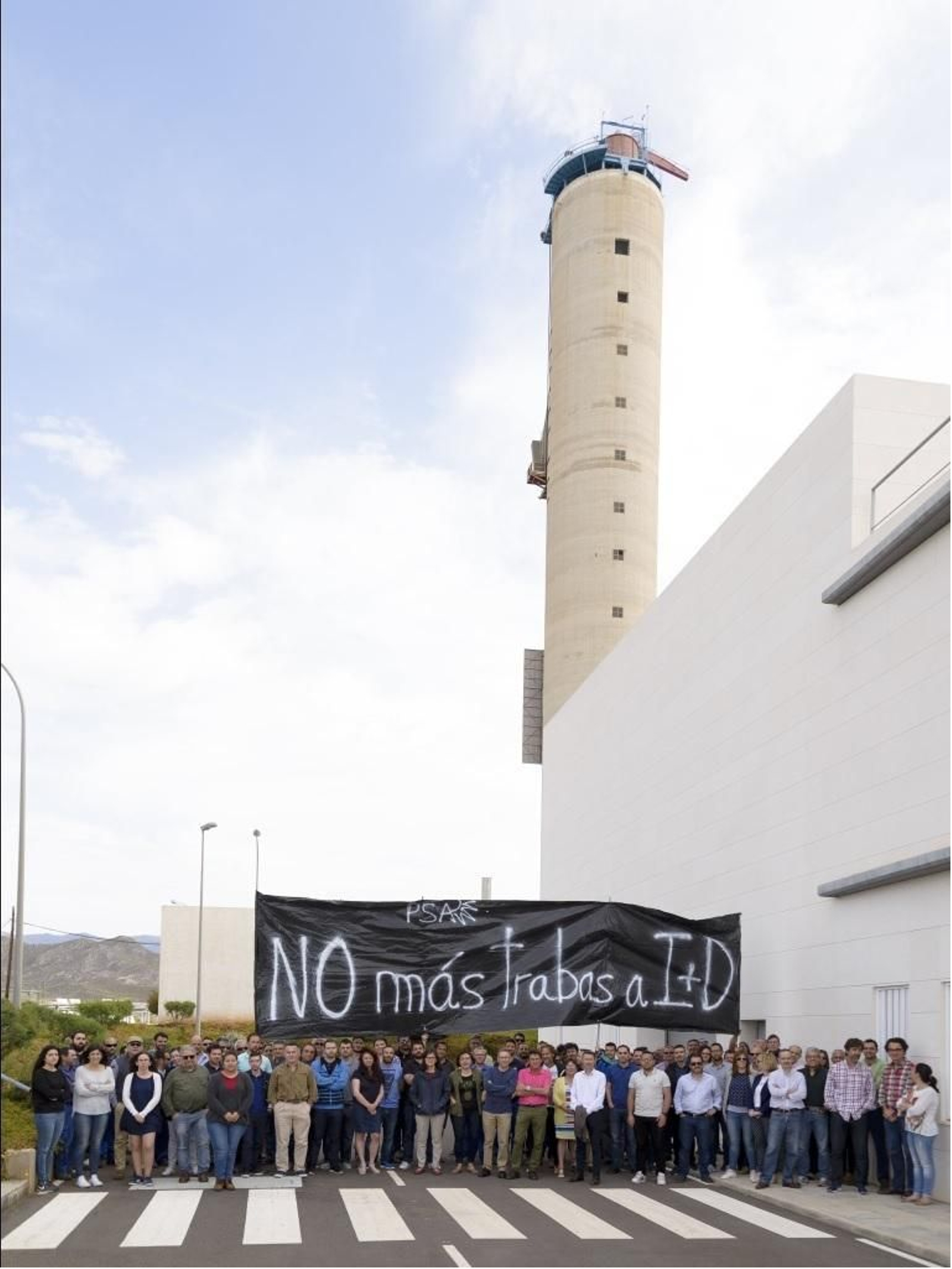 El Gobierno libera a la Plataforma Solar de la encrucijada financiera