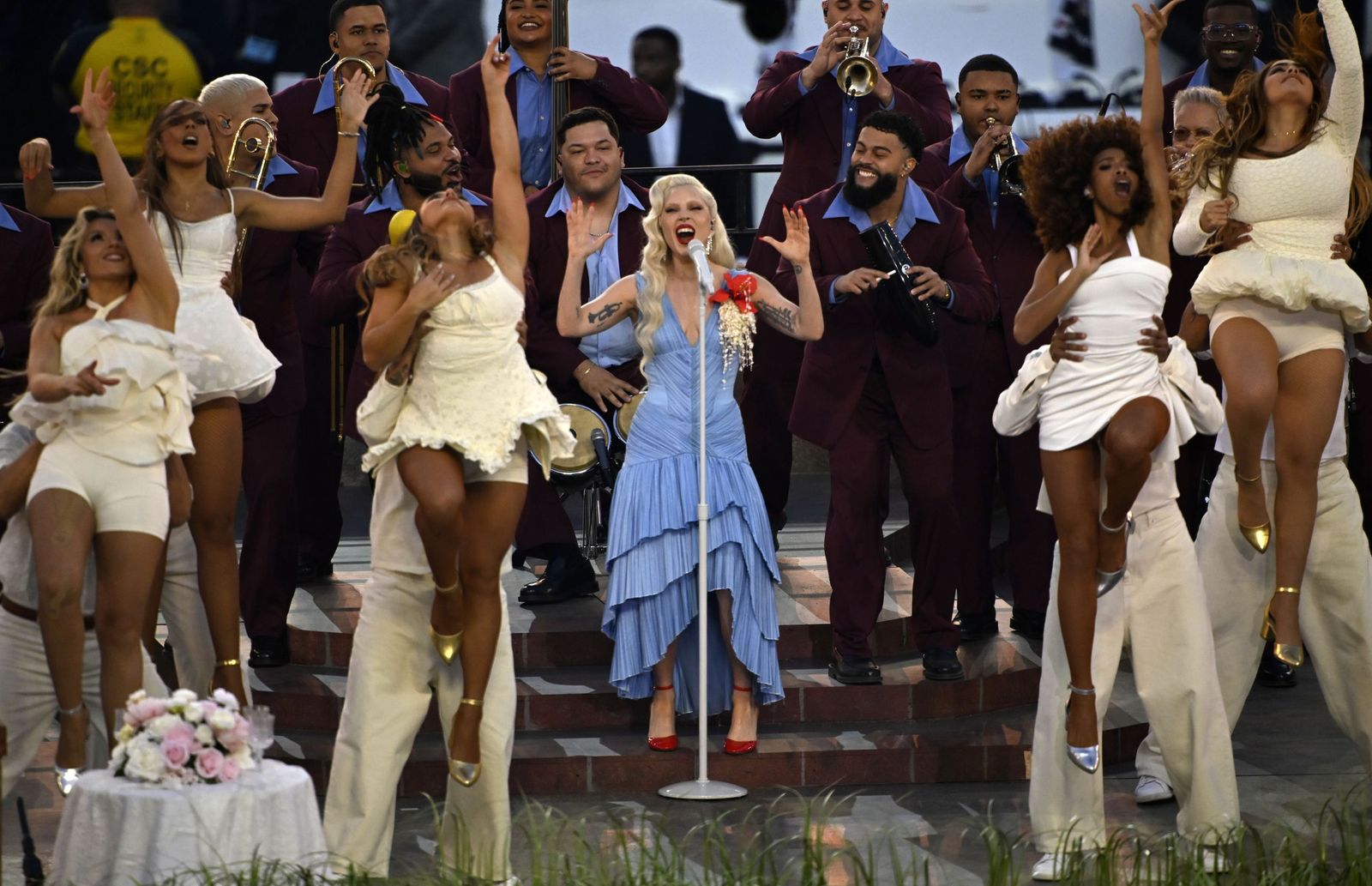 Las mejores fotos de la Super Bowl con la actuación de Bad Bunny