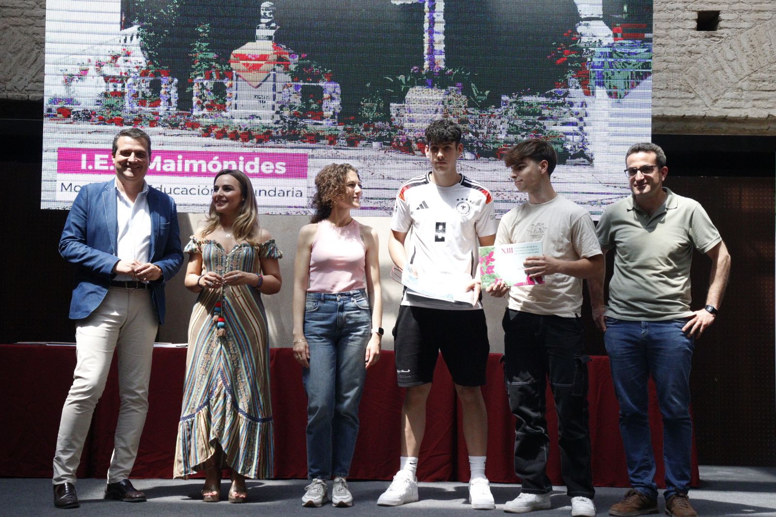 Los patios de colegios e institutos de Córdoba reciben sus premios