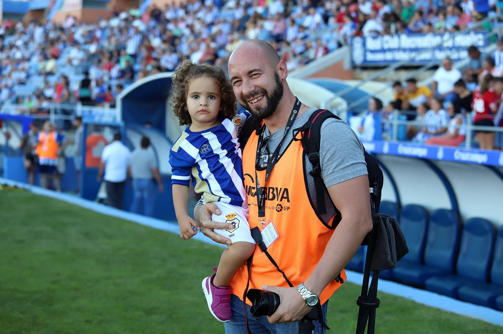 Imágenes del mejor ambiente en el Estadio Nuevo Colombino