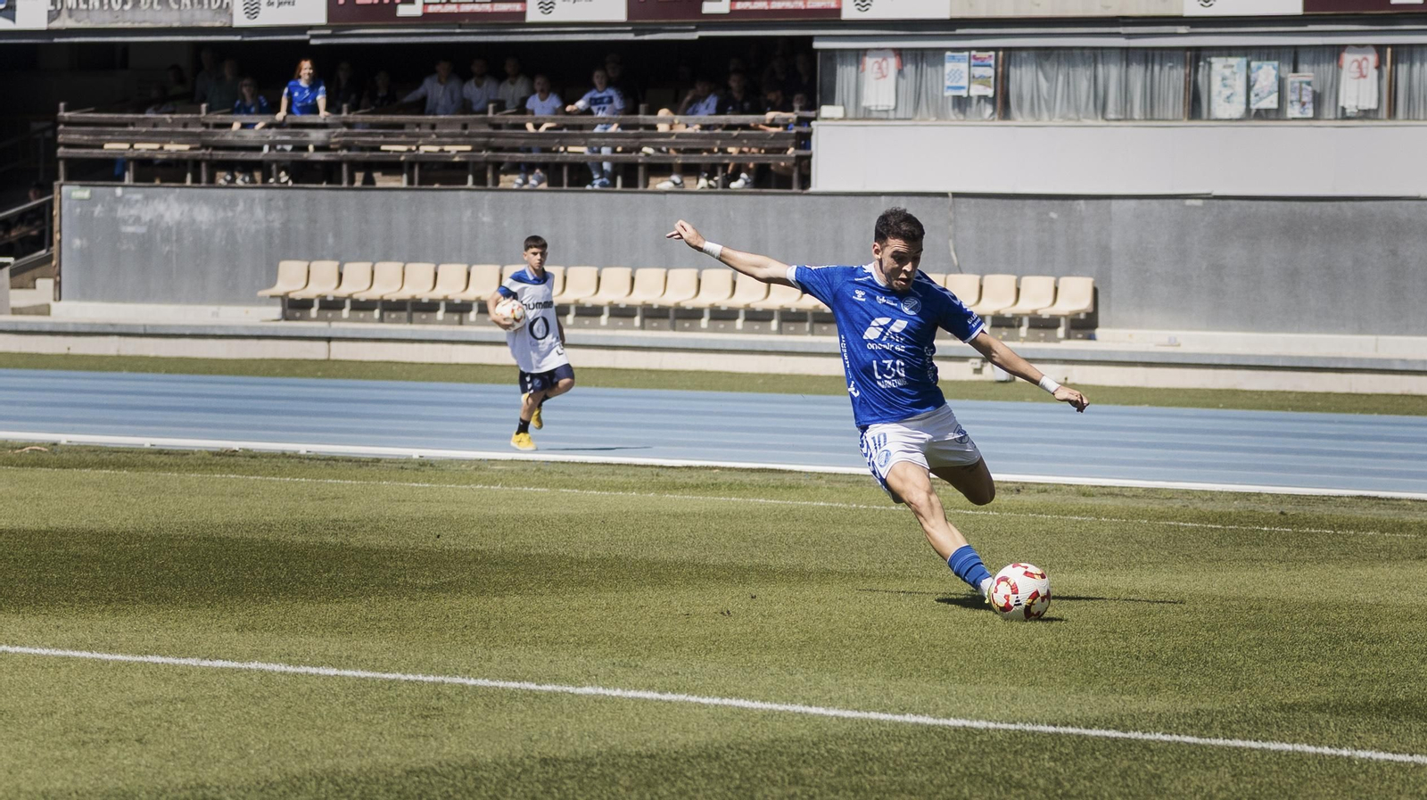 Las imágenes del derbi entre Xerez DFC y Xerez CD en Chapín