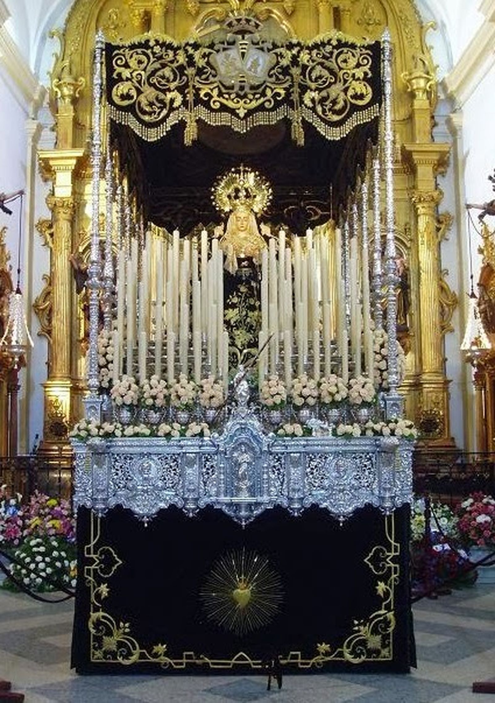 El primitivo palio de Regla, hoy en Cantillana