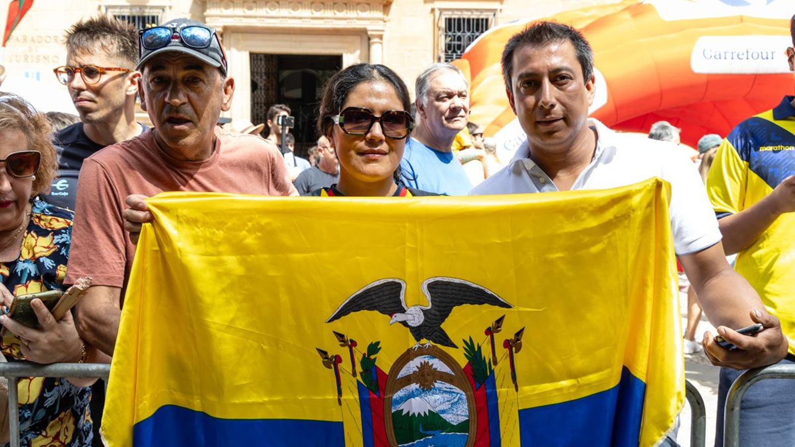 La salida de La Vuelta desde Úbeda, en imágenes