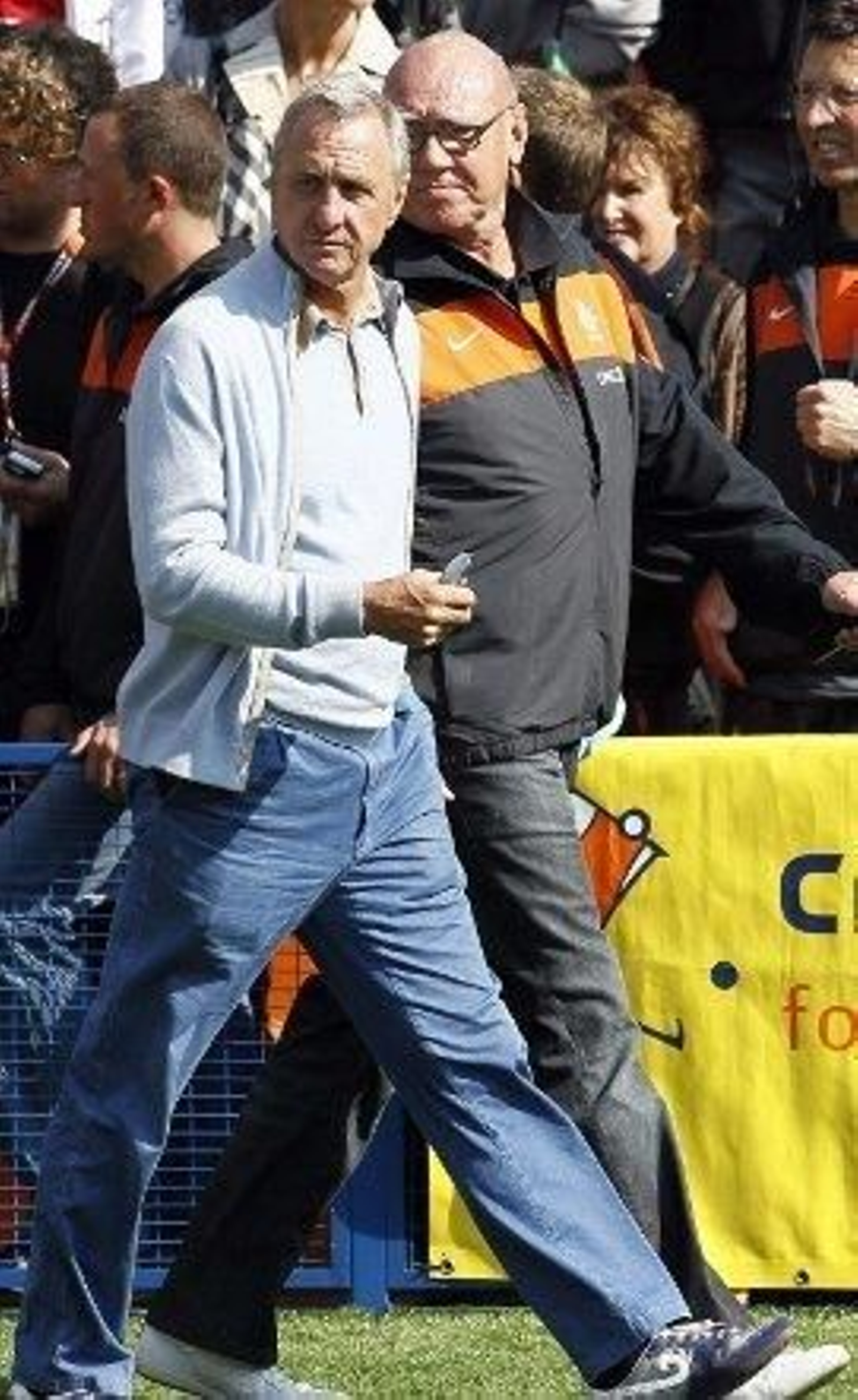 Cruyff: "España juega mejor"