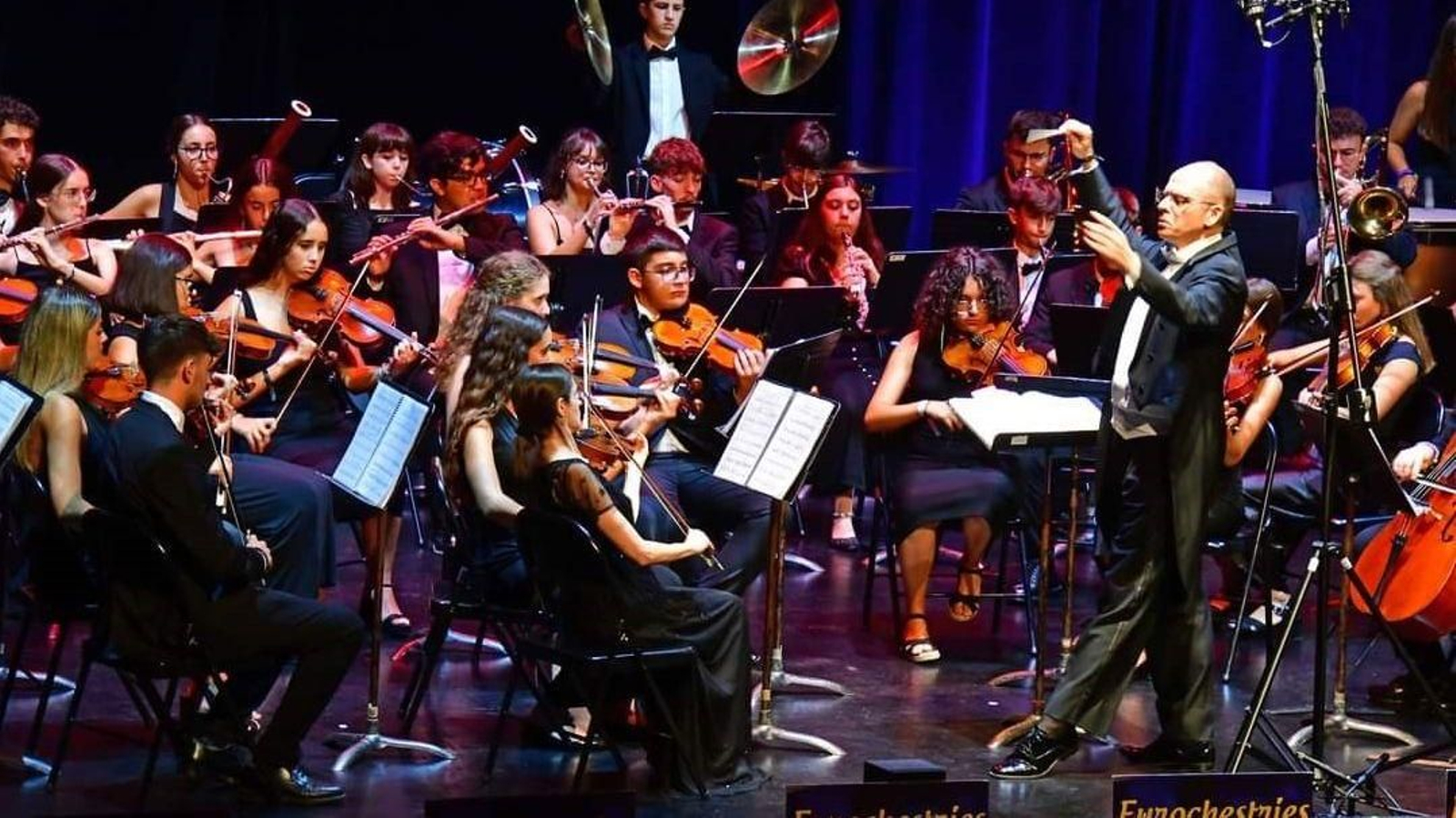Actuación de la Orquesta Álvarez Beigbeder, durante la celebración del Festival Internacional de Orquestas de Jóvenes ‘Eurochestries’.