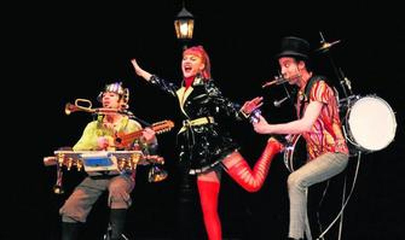 Una escena de la obra 'Absurdo ma non troppo', de Teatro de Malta.