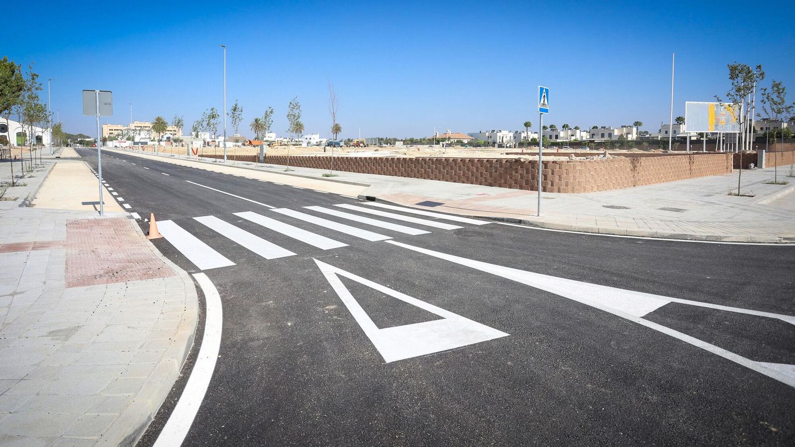 Parcela residencial donde se proyectan viviendas.