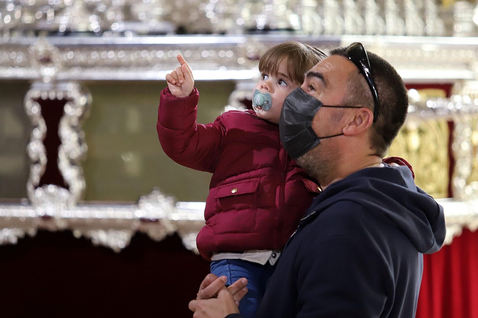 Las imágenes más destacadas del sábado de Pasión en Huelva