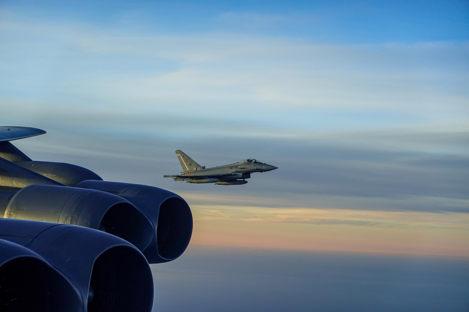 Despliegue de bombarderos B-52 de EEUU en la base de Morón para ejercicios de la OTAN en Europa