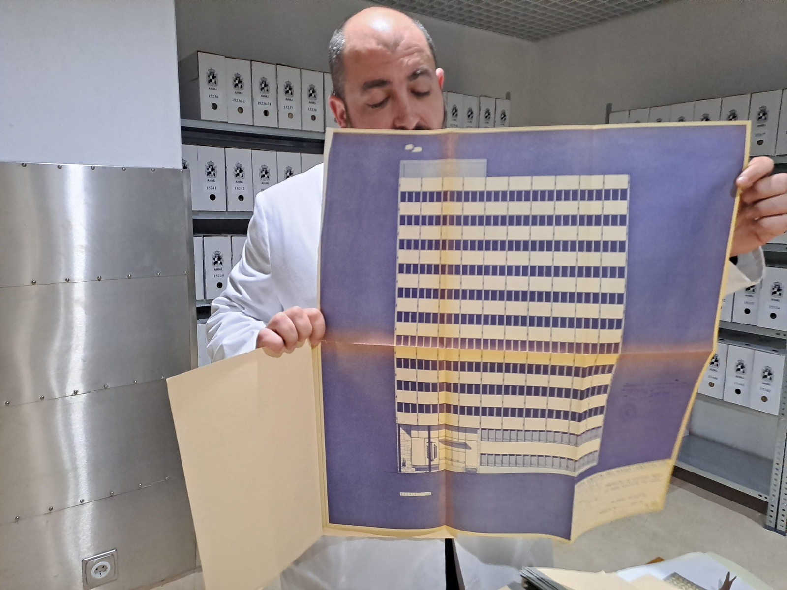 Planos para la historia de Jaén: primeros dibujos del paseo de la Estación y sus edificios