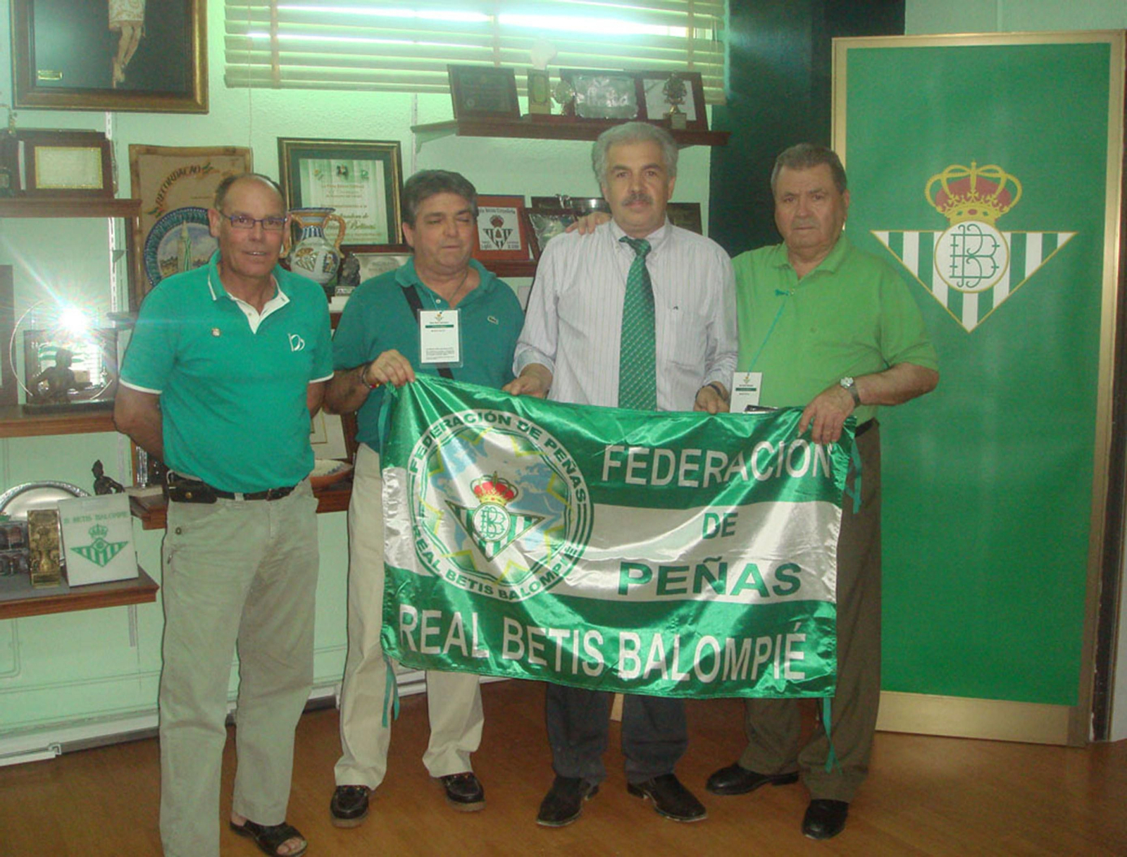 Representantes de la Peña Bética de Zalamea.