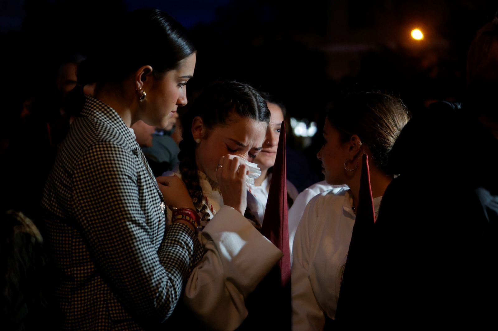 Las mejores imágenes de la hermandad del Descendimiento en este Viernes Santo de Córdoba