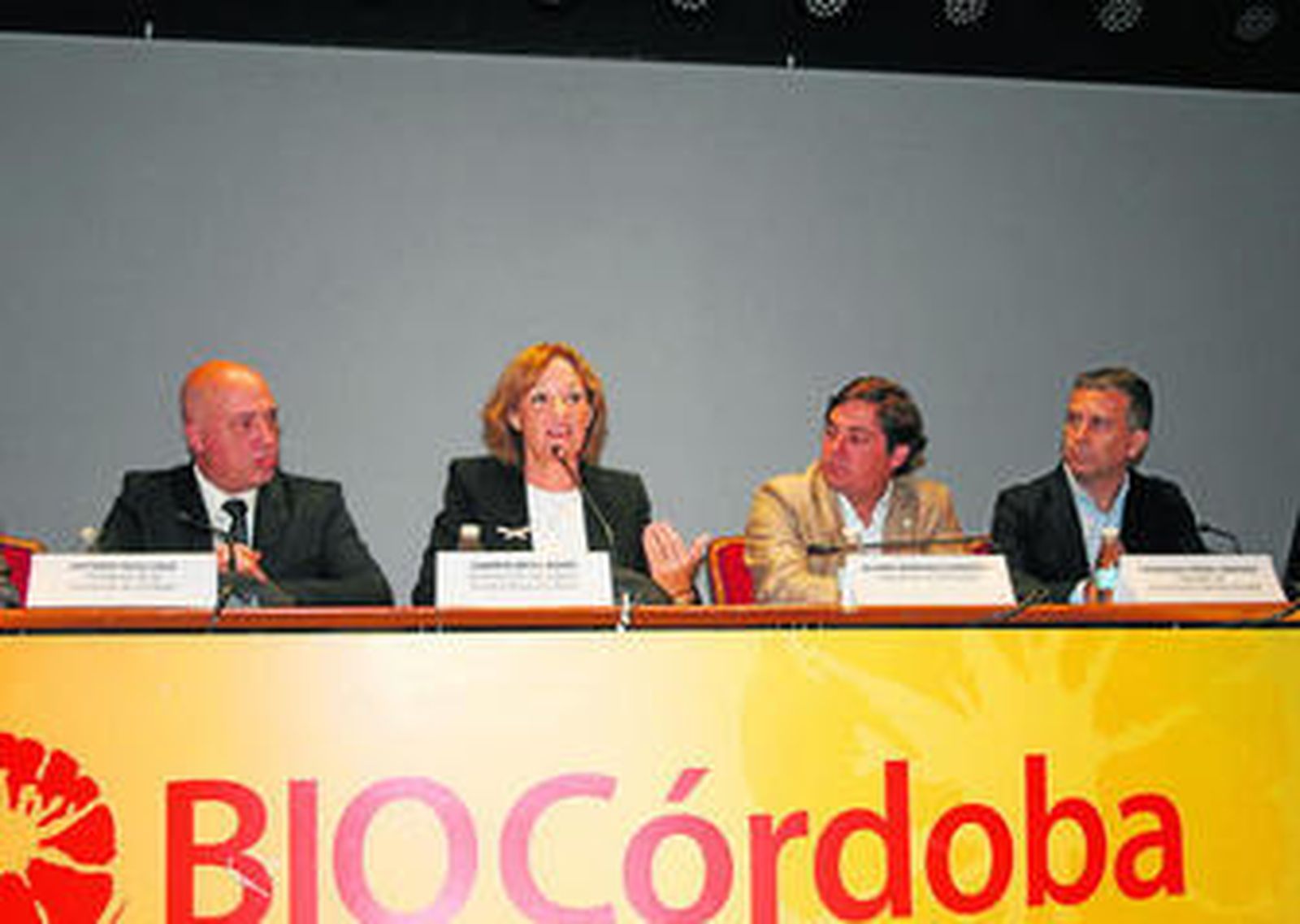 La consejera de Agricultura, Pesca y Desarrollo Rural, Carmen Ortiz, inauguró ayer la feria BIOCórdoba 2016.
