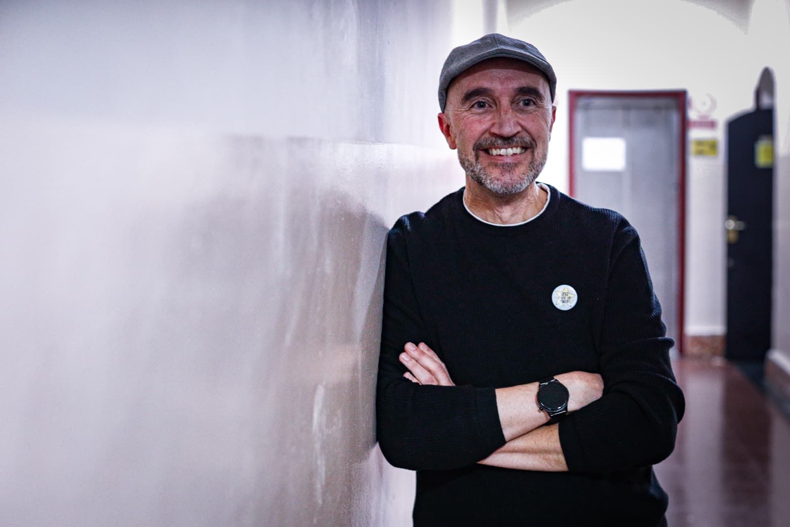 Fran Quintana en los pasillos aledaños al escenario del Gran Teatro Falla