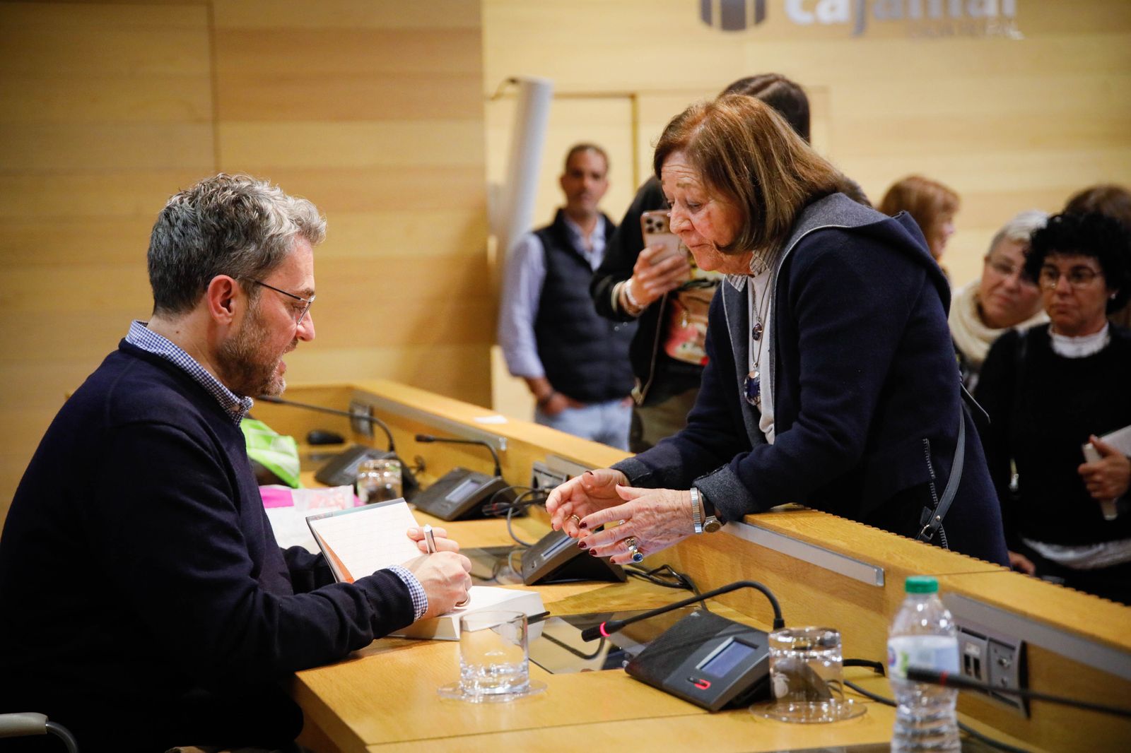 ¿Has estado en la presentación del libro de Máximo Huerta? Entra en la galería y buscate