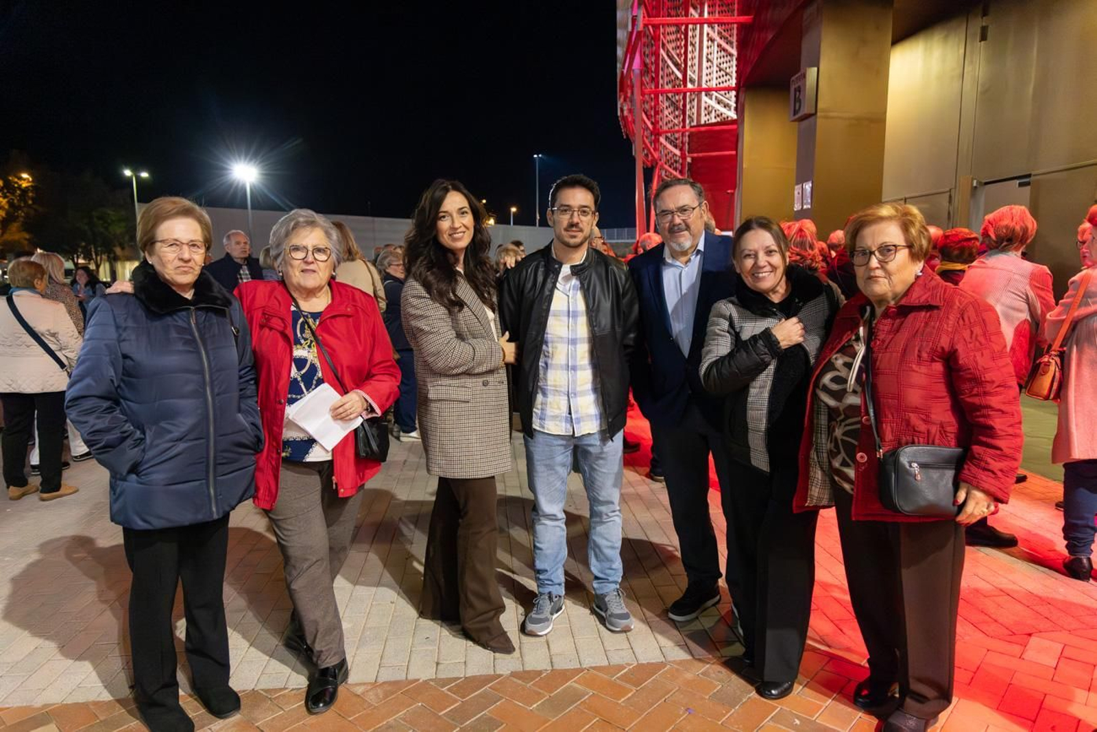 Así se disfruta en Jaén del concierto de Raphael, "Raphaelísimo"
